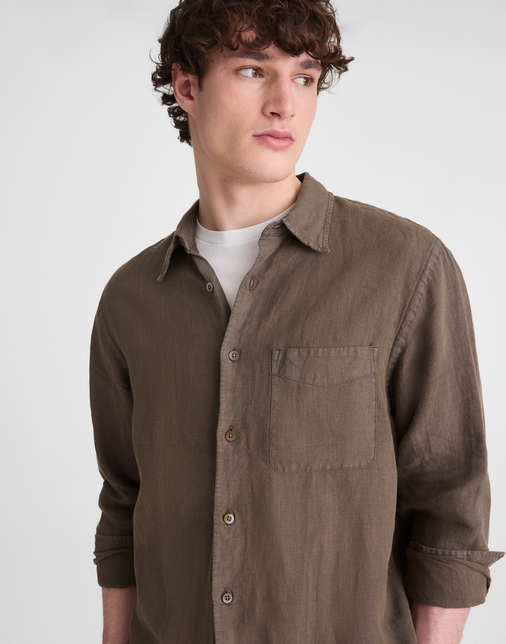 Button-Up Shirt in Linen