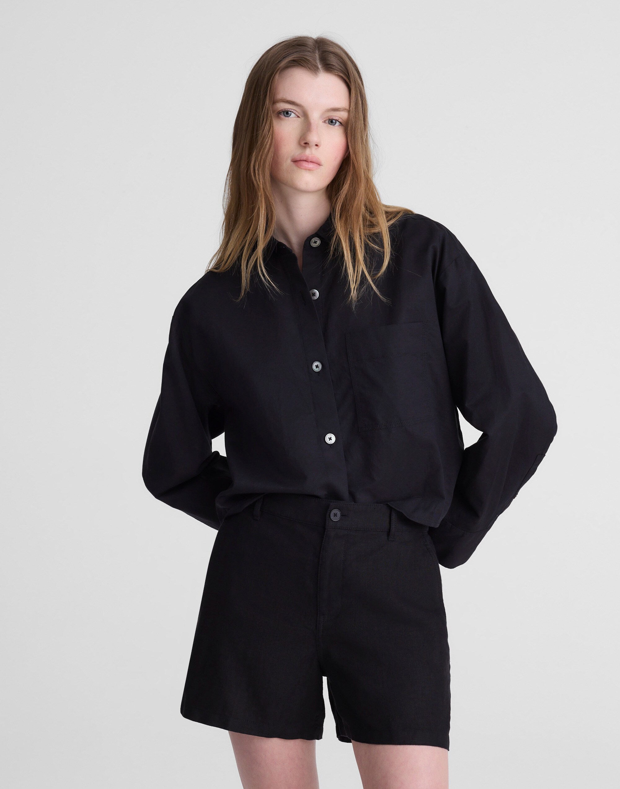 The Zoe Short in 100% Linen