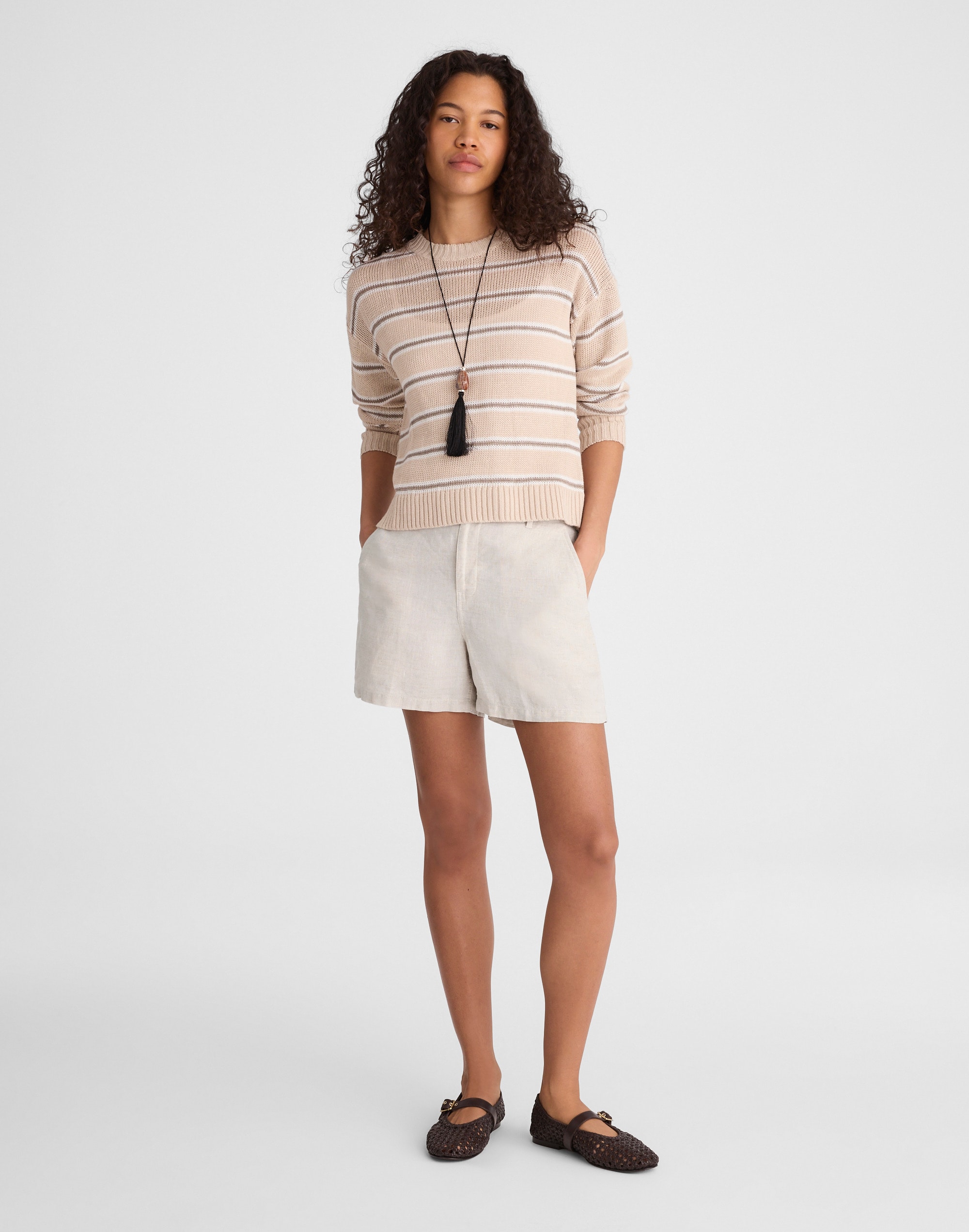 the zoe short in 100% linen