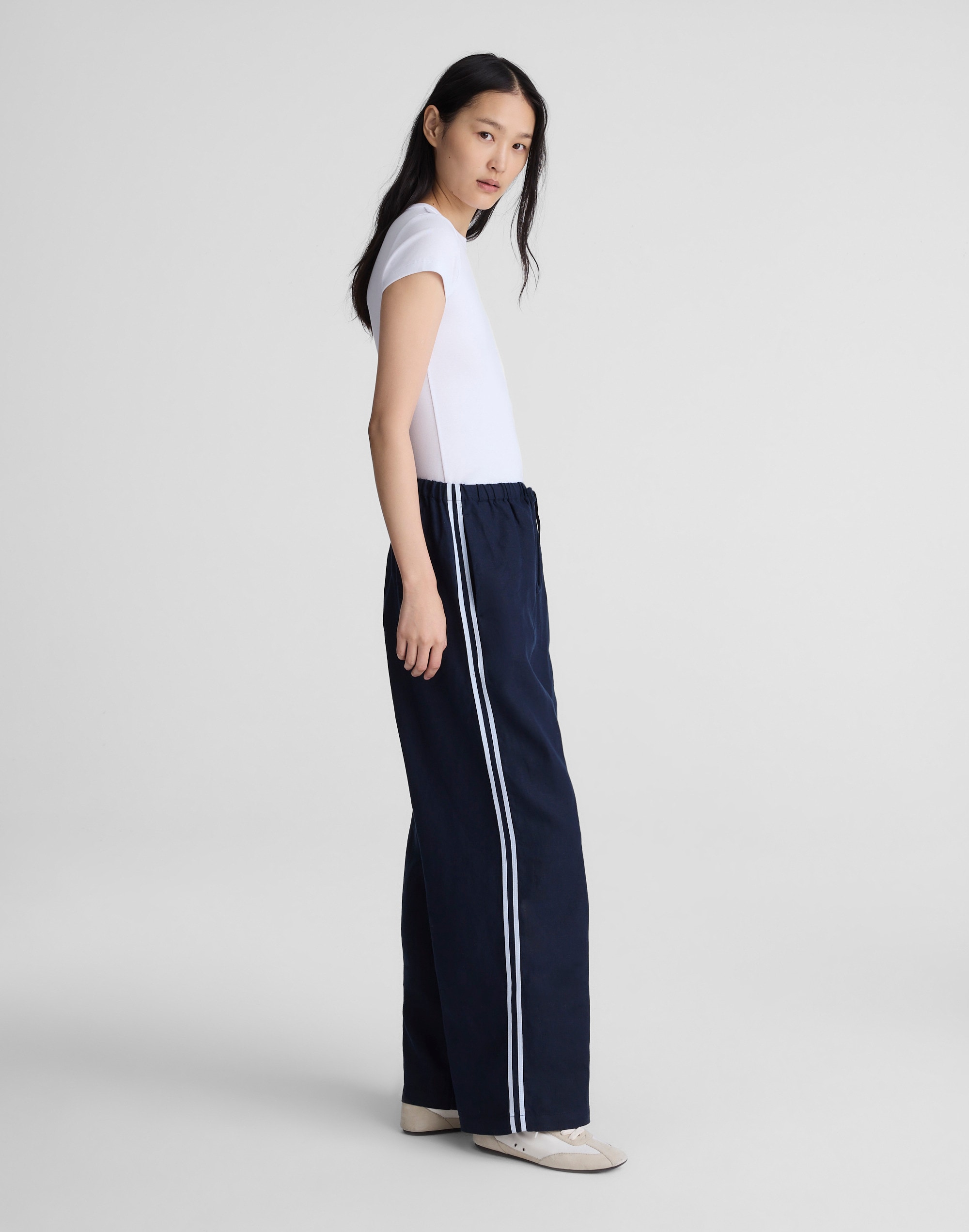 Pull-On Pants in 100% Linen