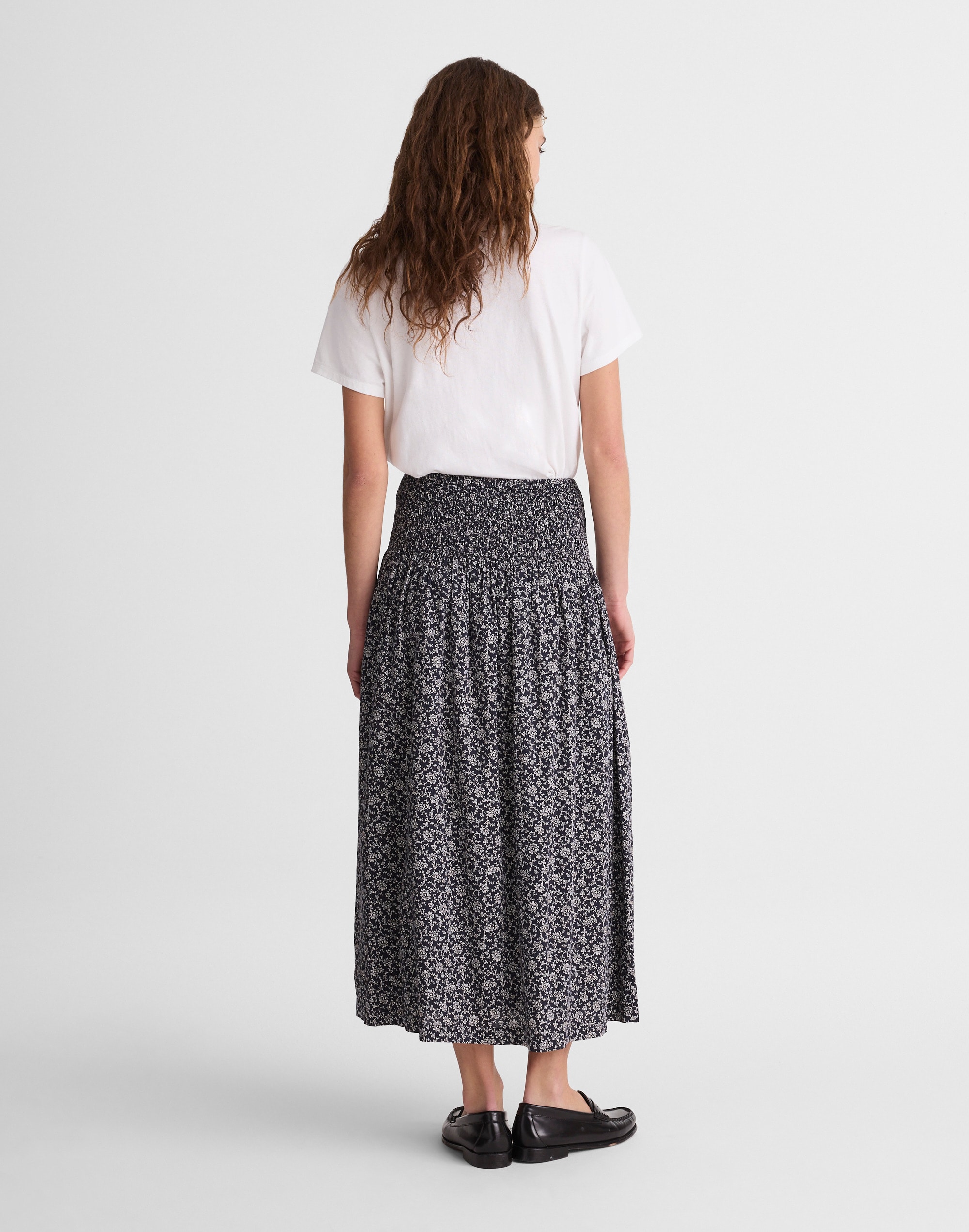Smocked-Waist Midi Skirt in Floral Print