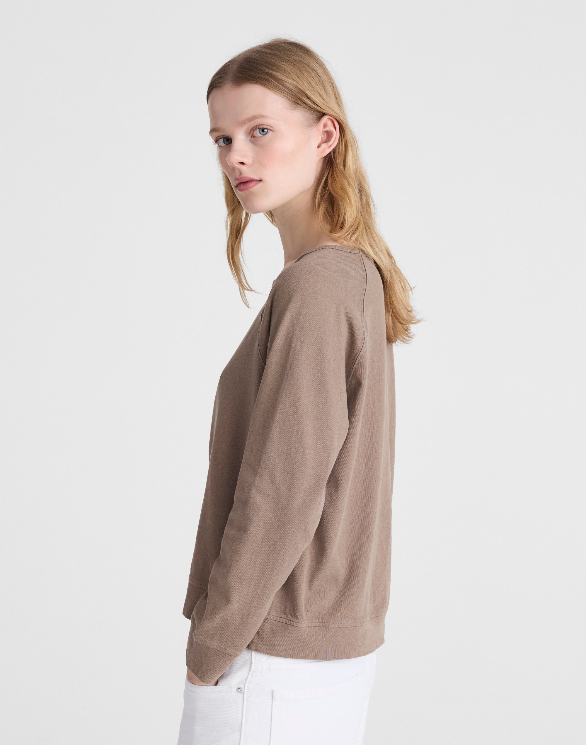 The Relaxed Raglan Tee in Vintage Jersey