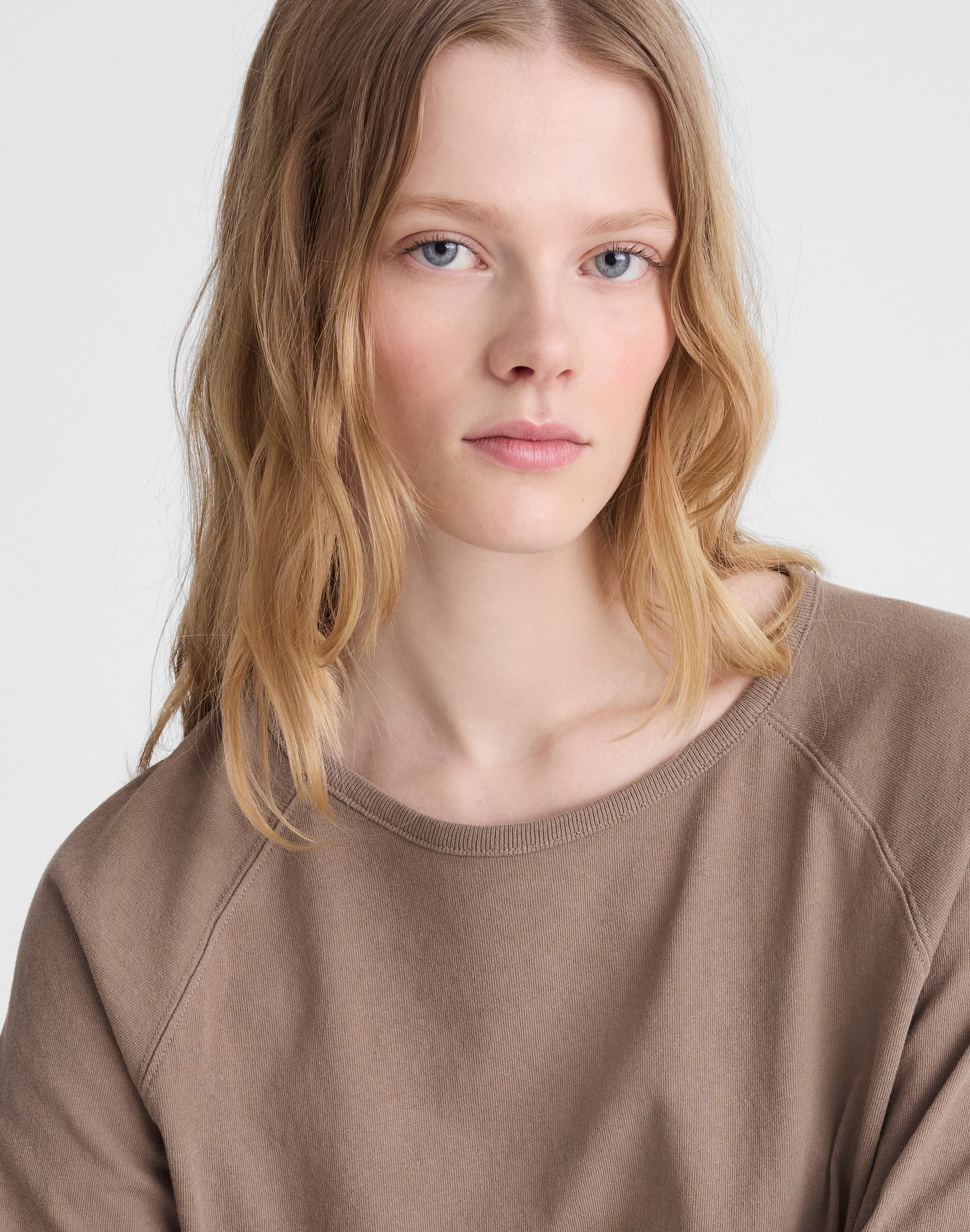 The Relaxed Raglan Tee in Vintage Jersey