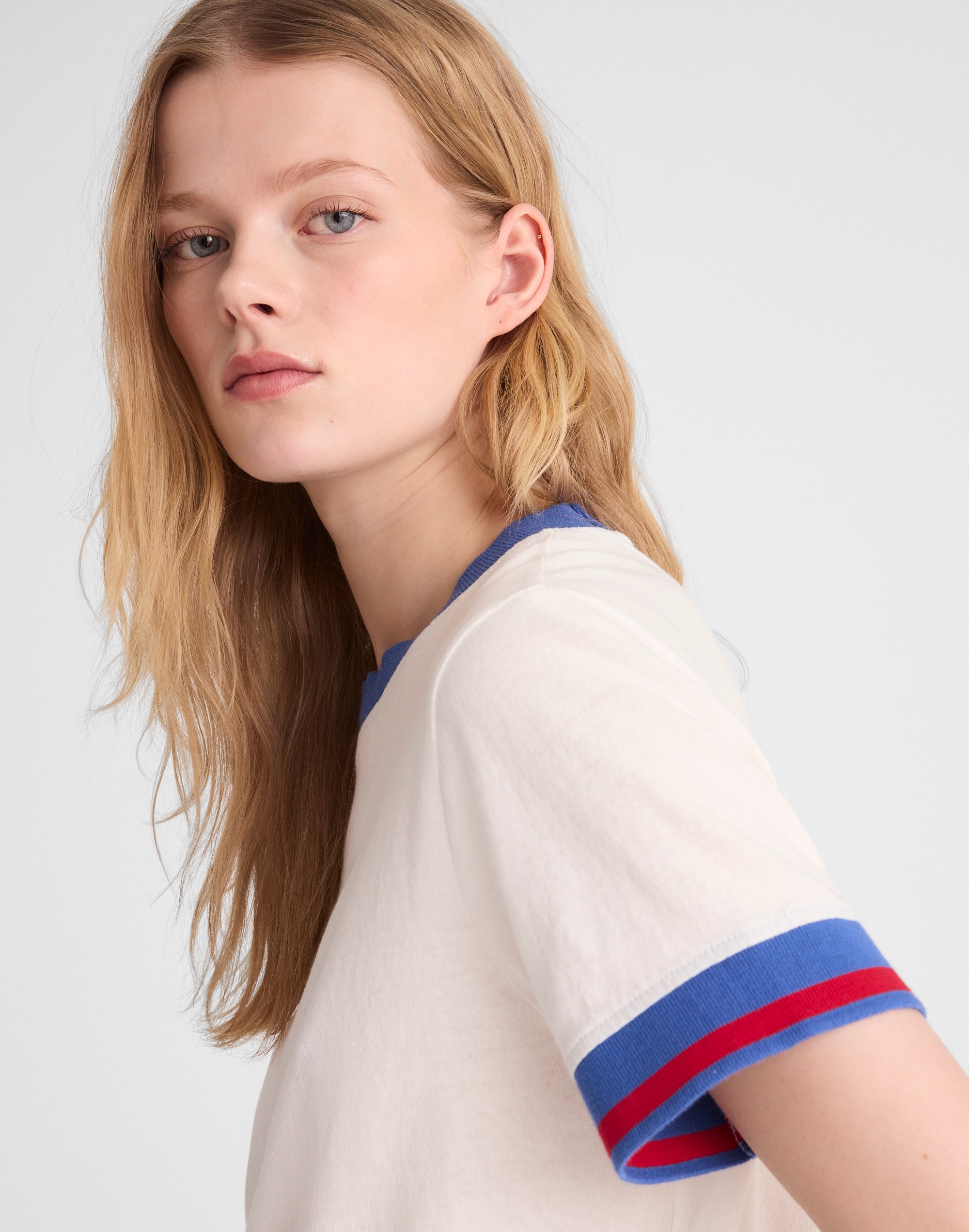 the relaxed varsity tee in vintage jersey