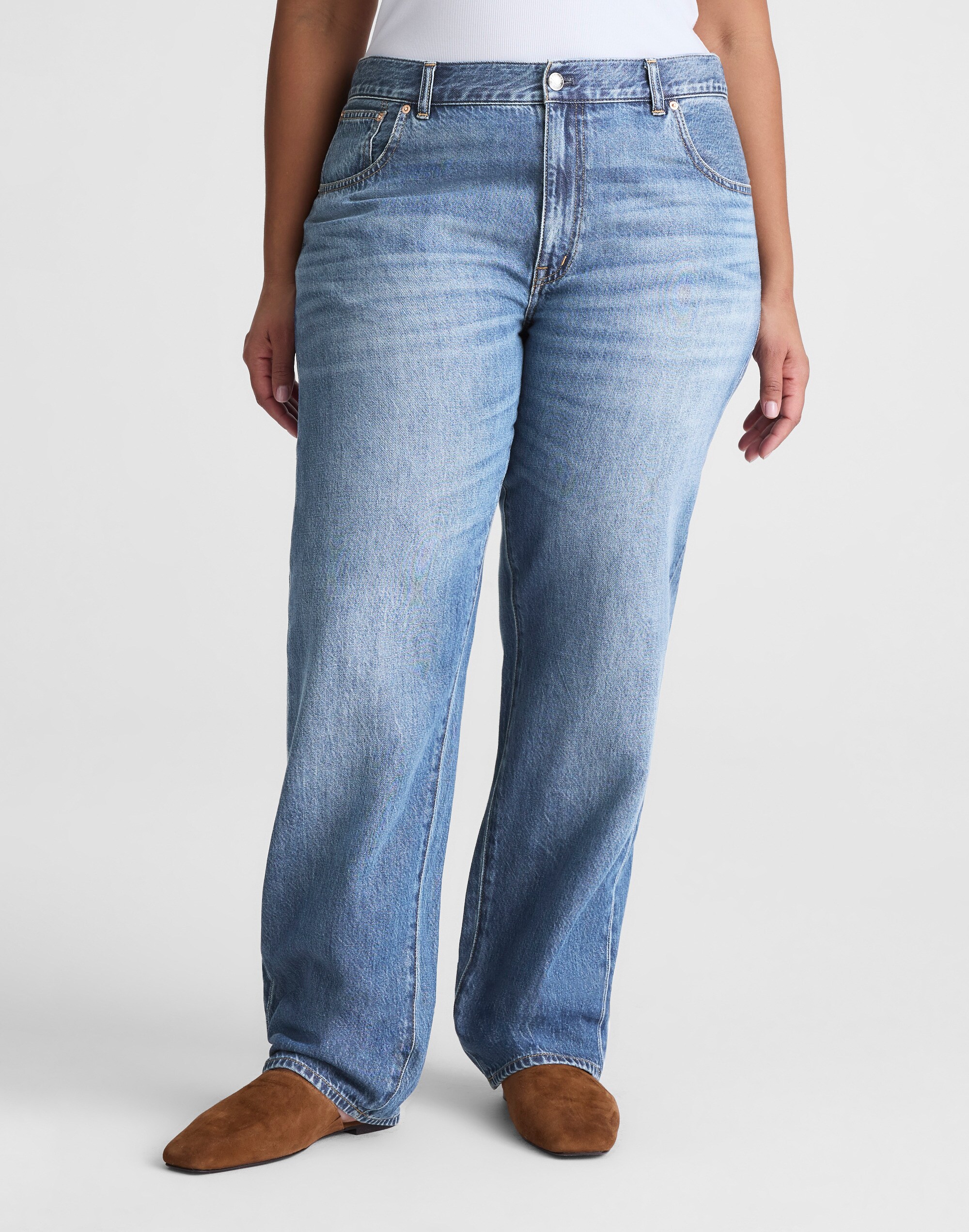 The Plus Curvy Dean Easy Straight Jean in Airy Denim
