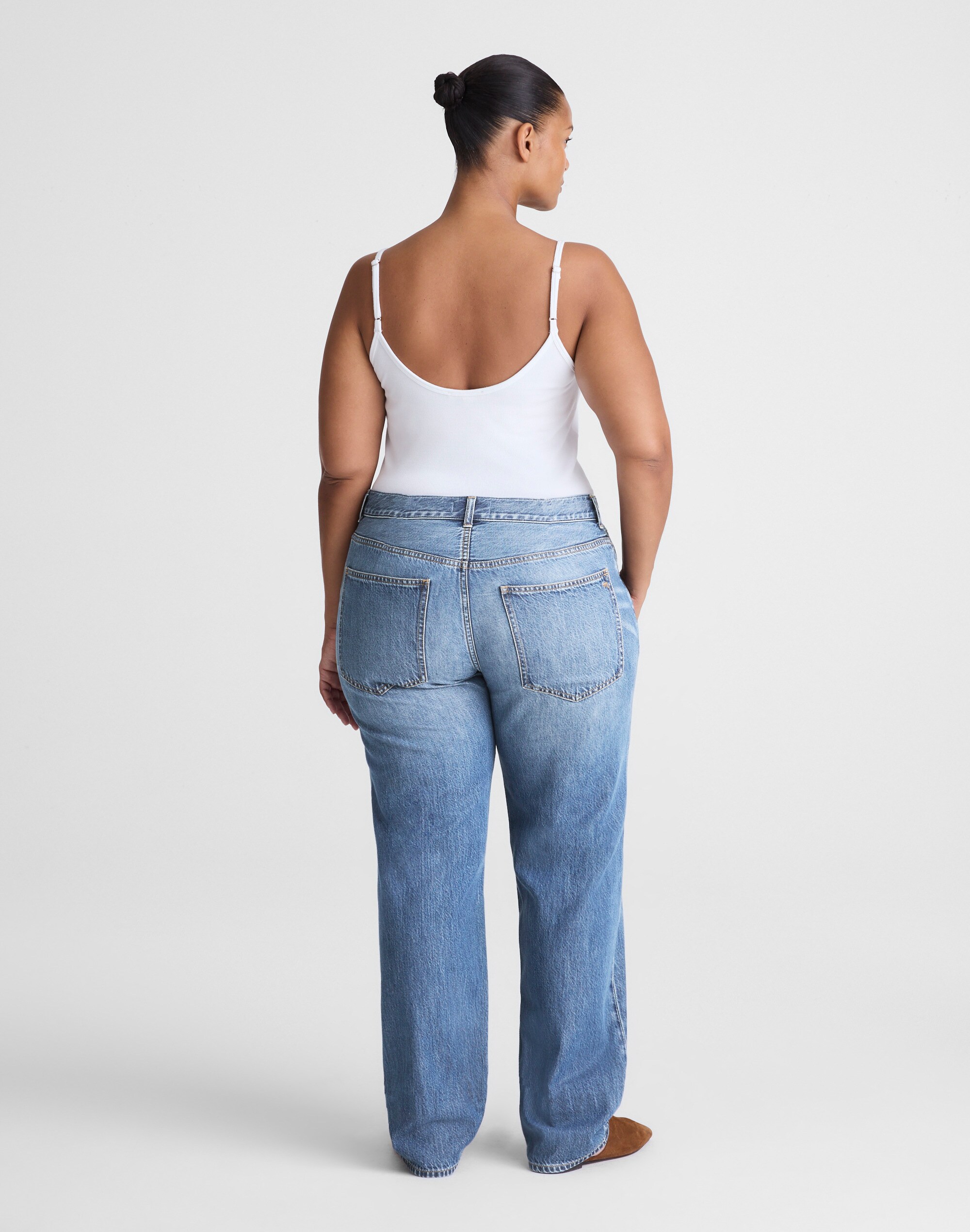 The Plus Curvy Dean Easy Straight Jean in Airy Denim