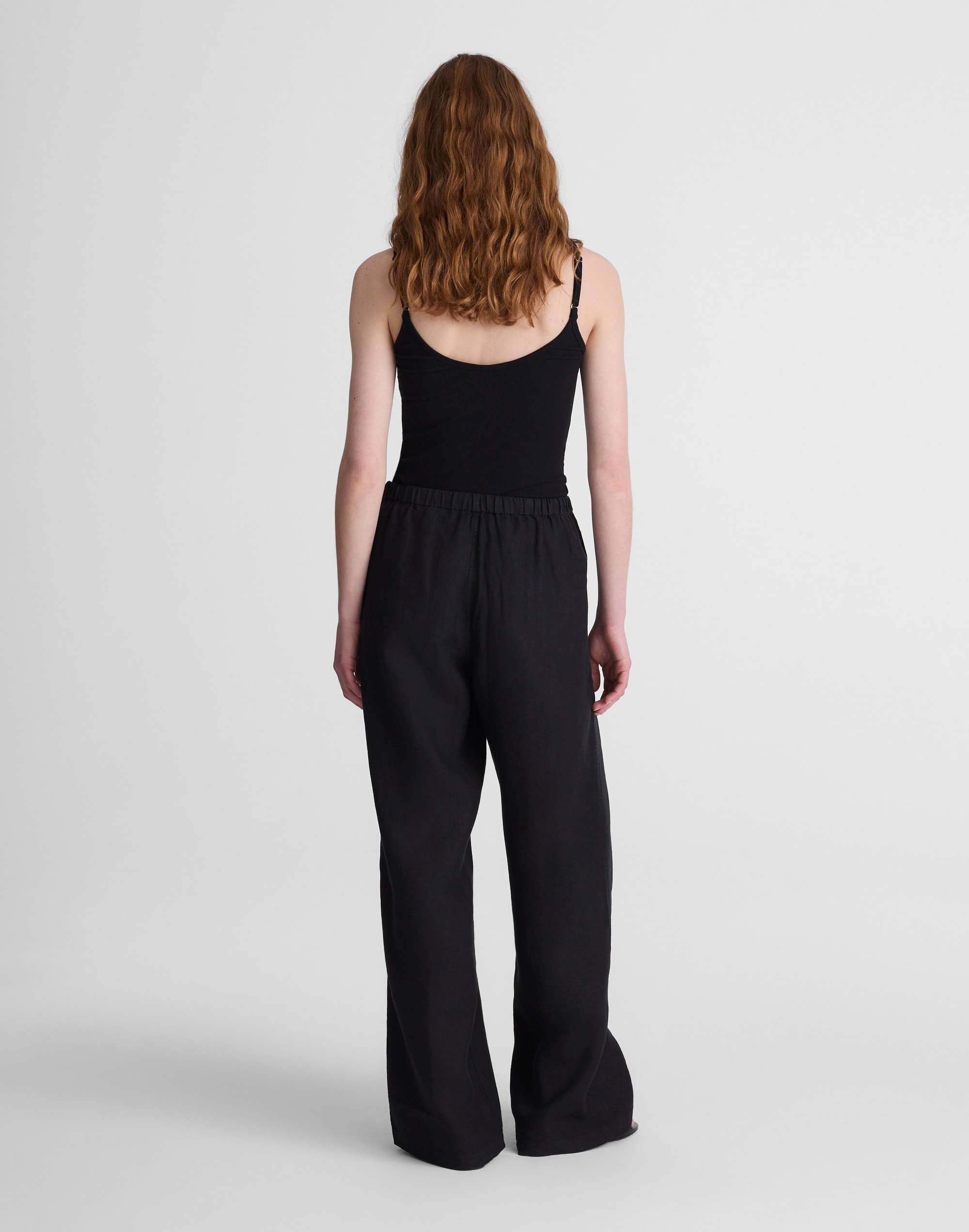 Pull-On Pants in 100% Linen