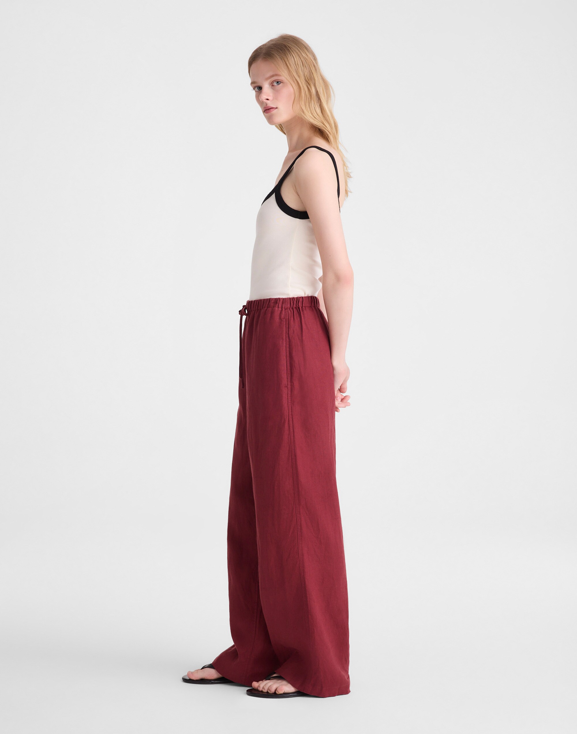 Pull-On Pants in 100% Linen