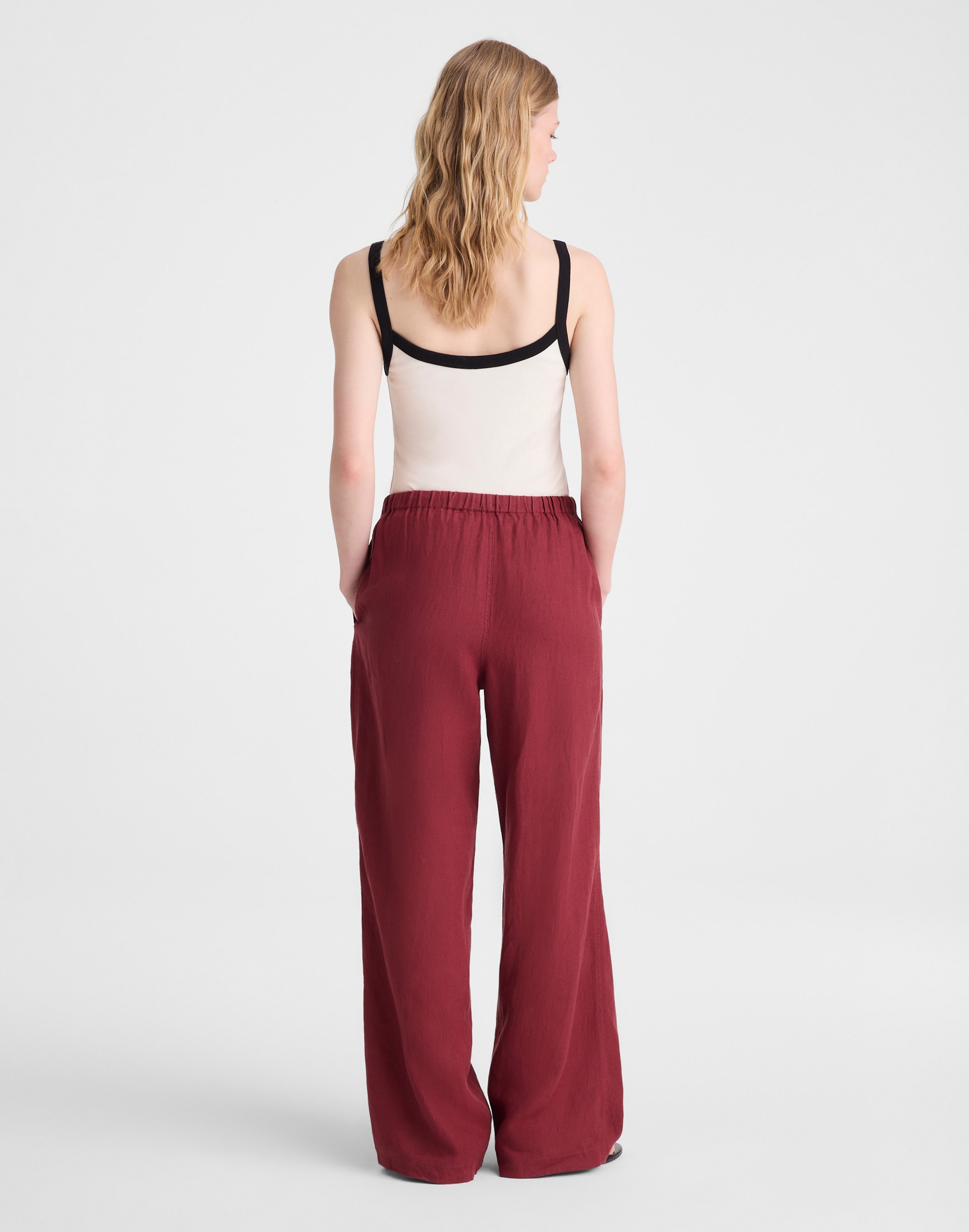 Pull-On Pants in 100% Linen