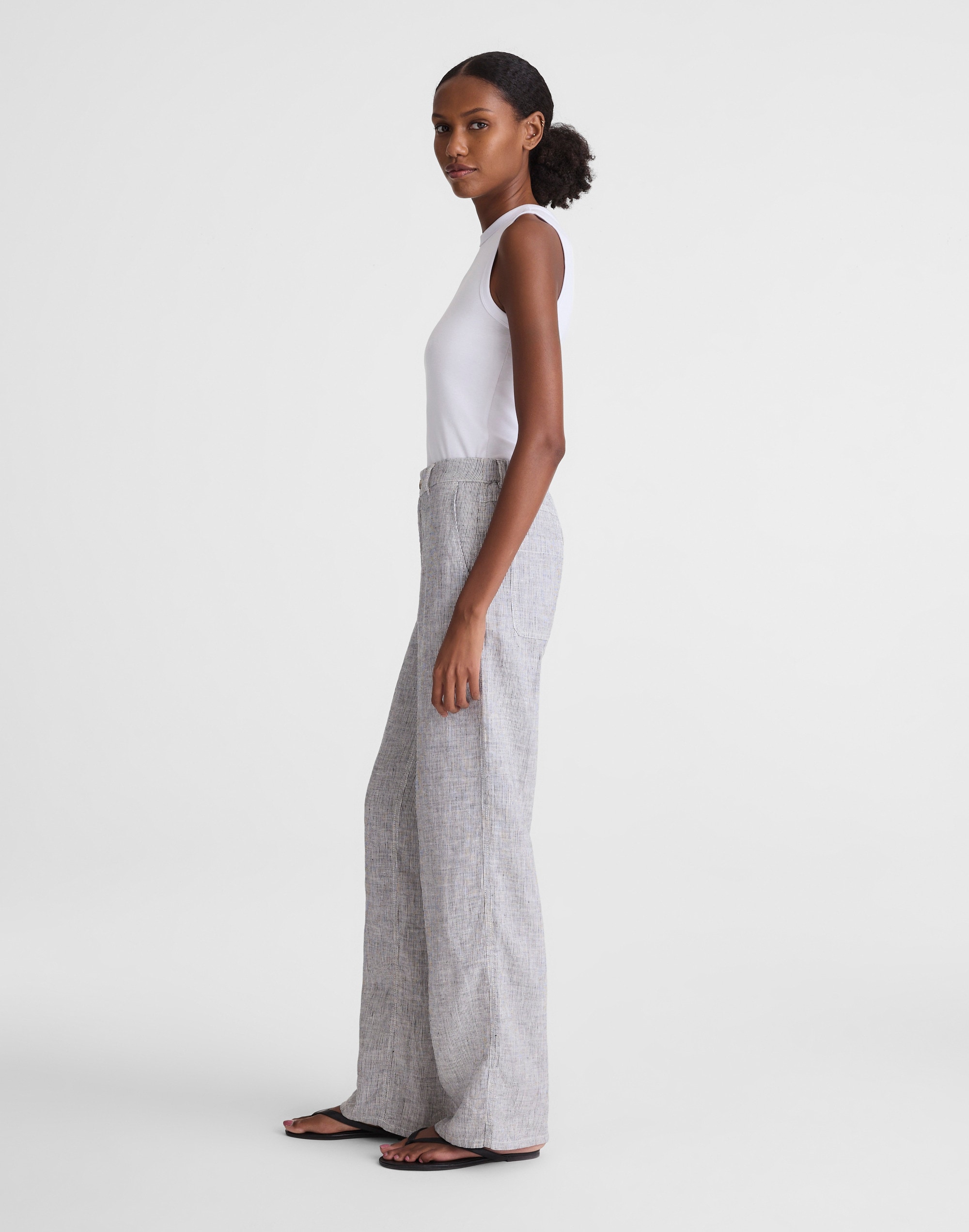 The Zoe Relaxed Straight Pant in 100% Linen