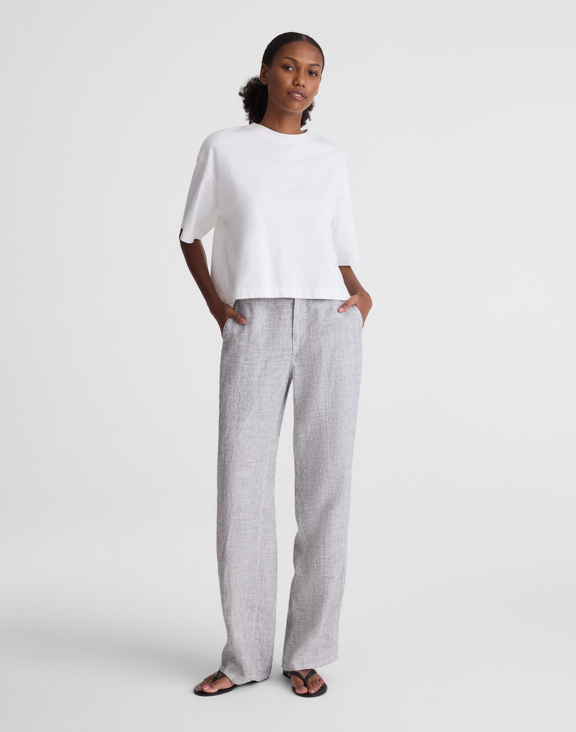 The Zoe Relaxed Straight Pant in 100% Linen