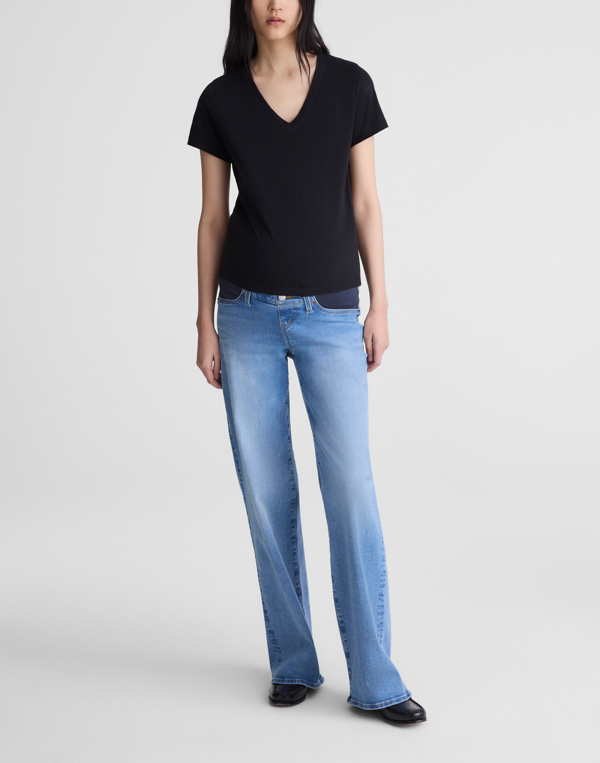 the maternity wide-leg jean in super stretch denim