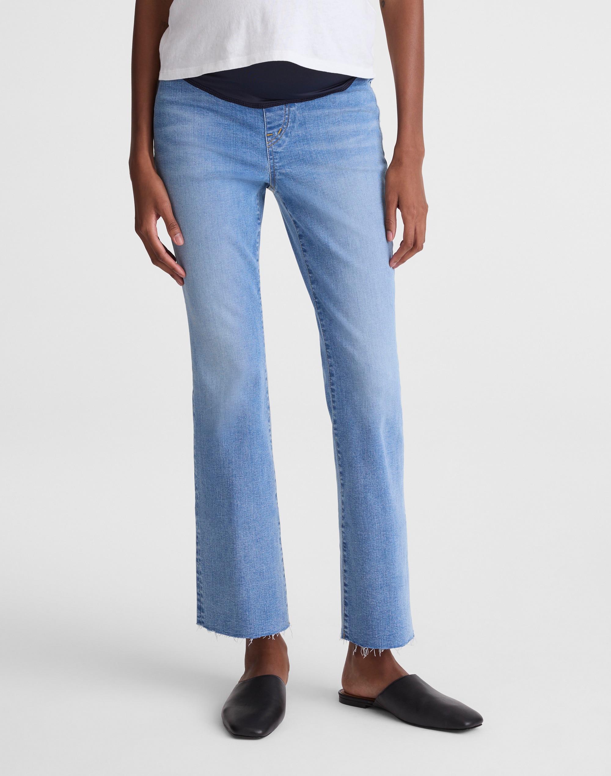 the maternity flare crop jean in super stretch denim