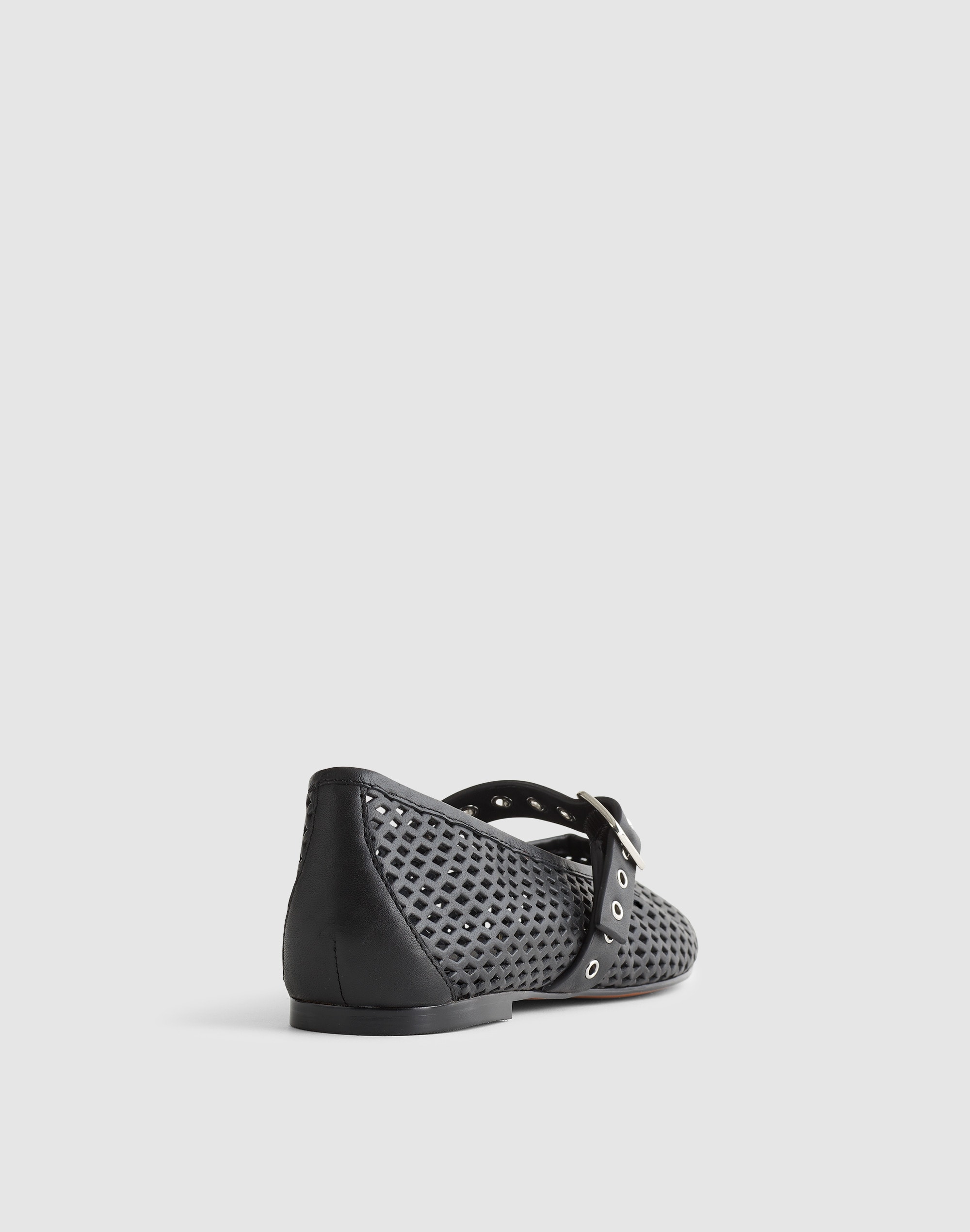 The Remy Mary Jane Flat
