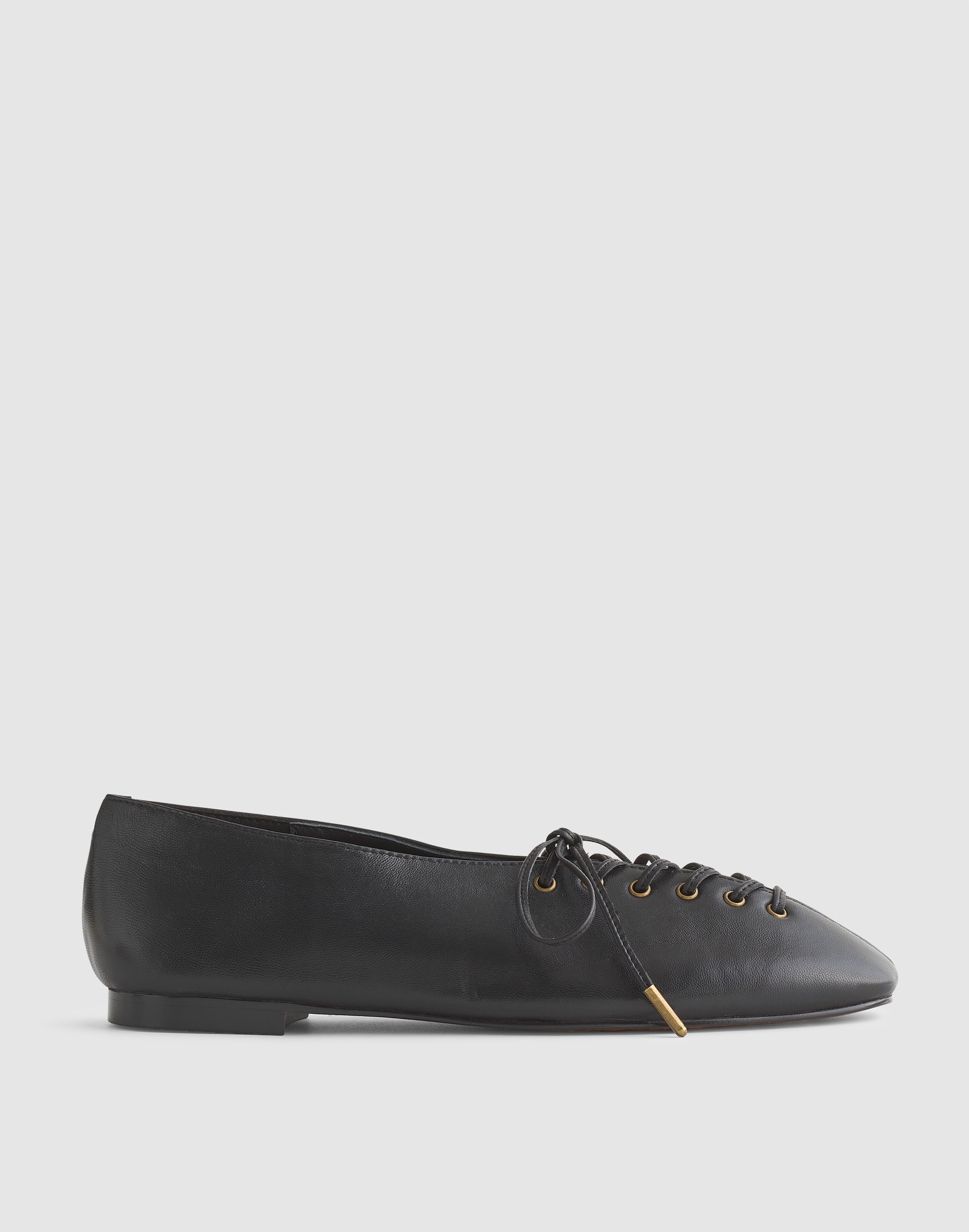 the mylie lace-up glove flat in leather