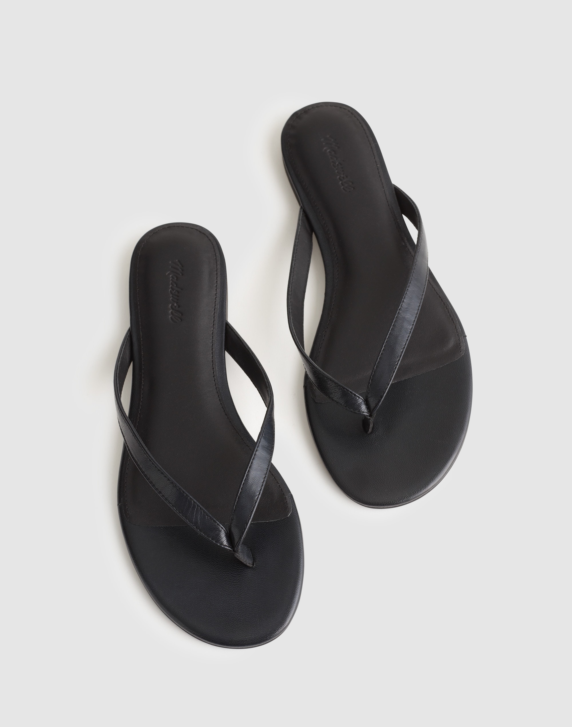 The Iggy Thong Sandal in Leather