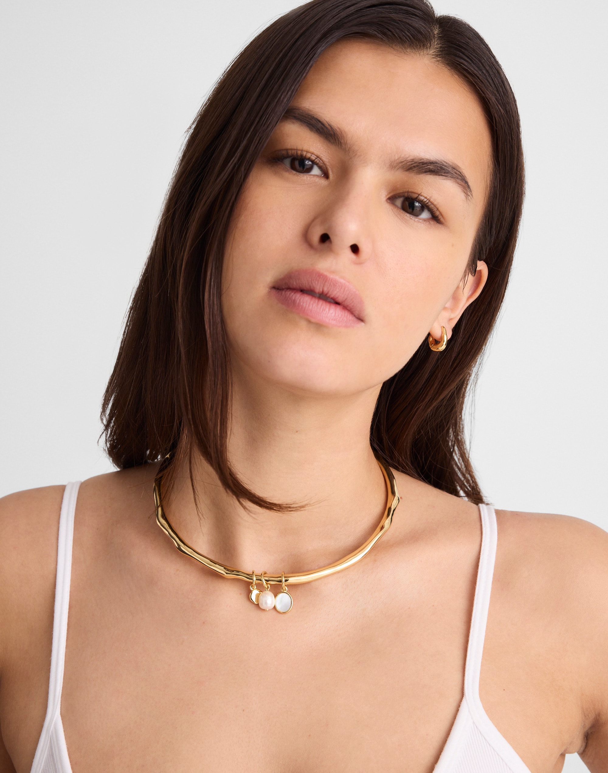Mother-of-Pearl Wire Choker Necklace
