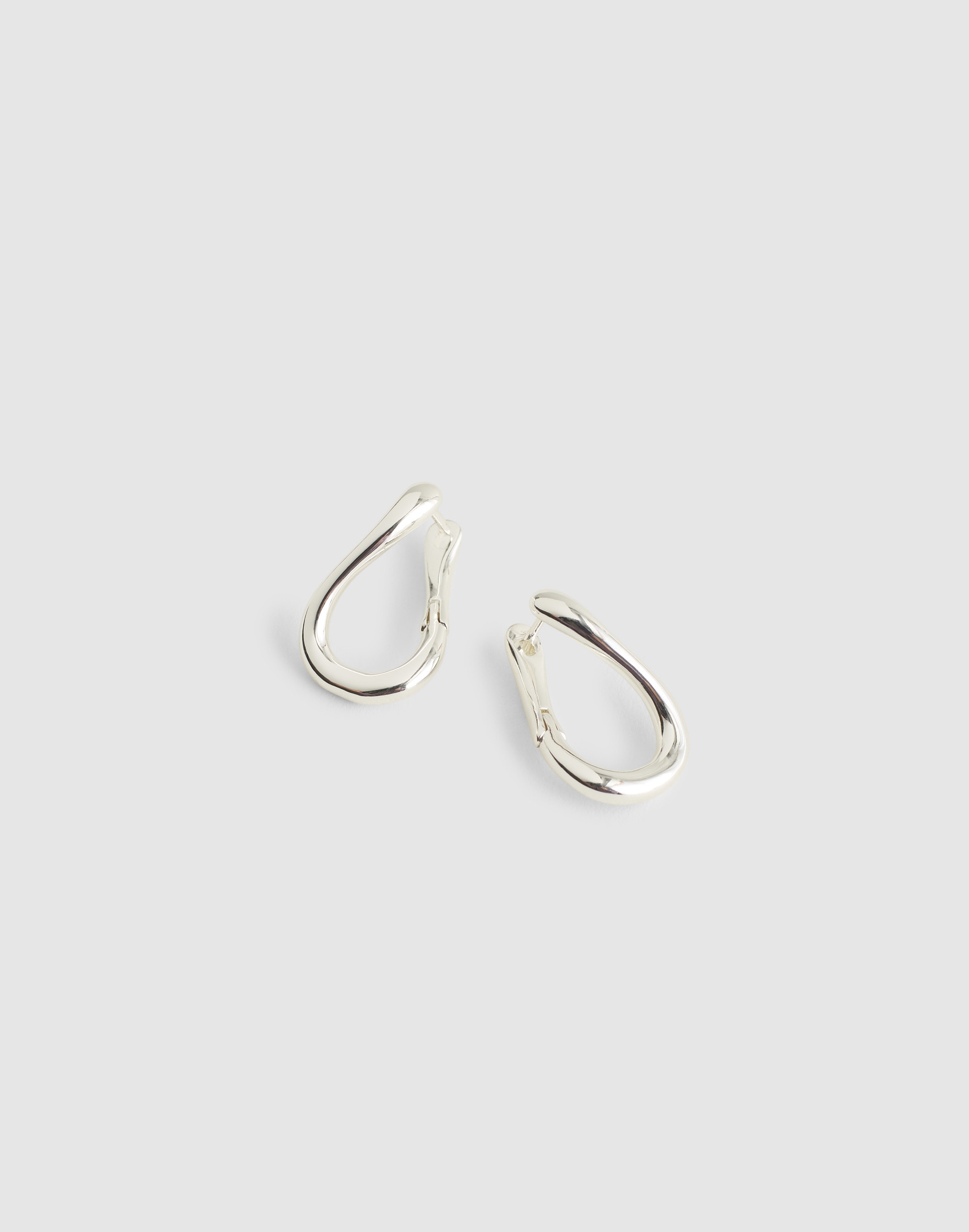 front-back twisted small hoop earrings