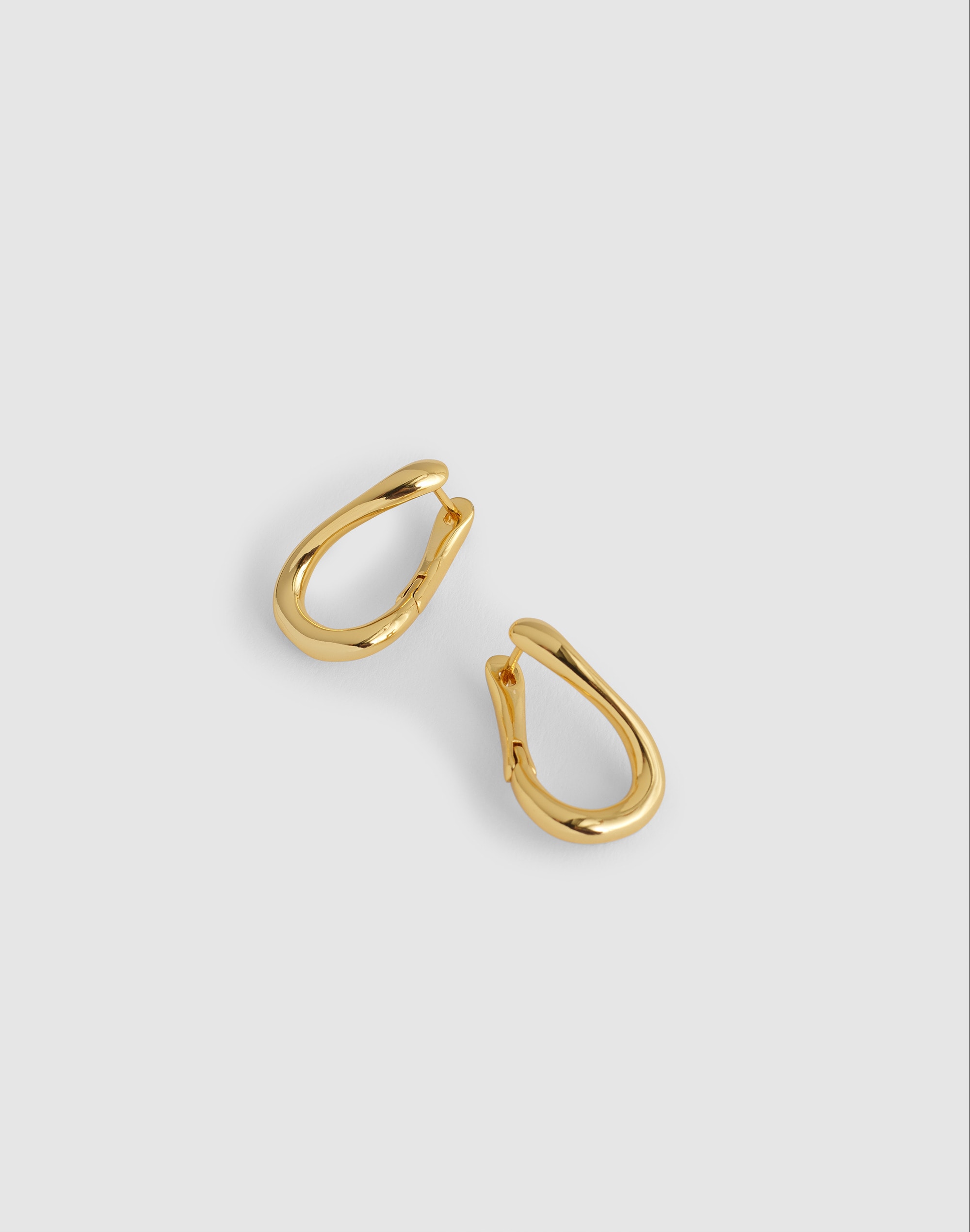 front-back twisted small hoop earrings