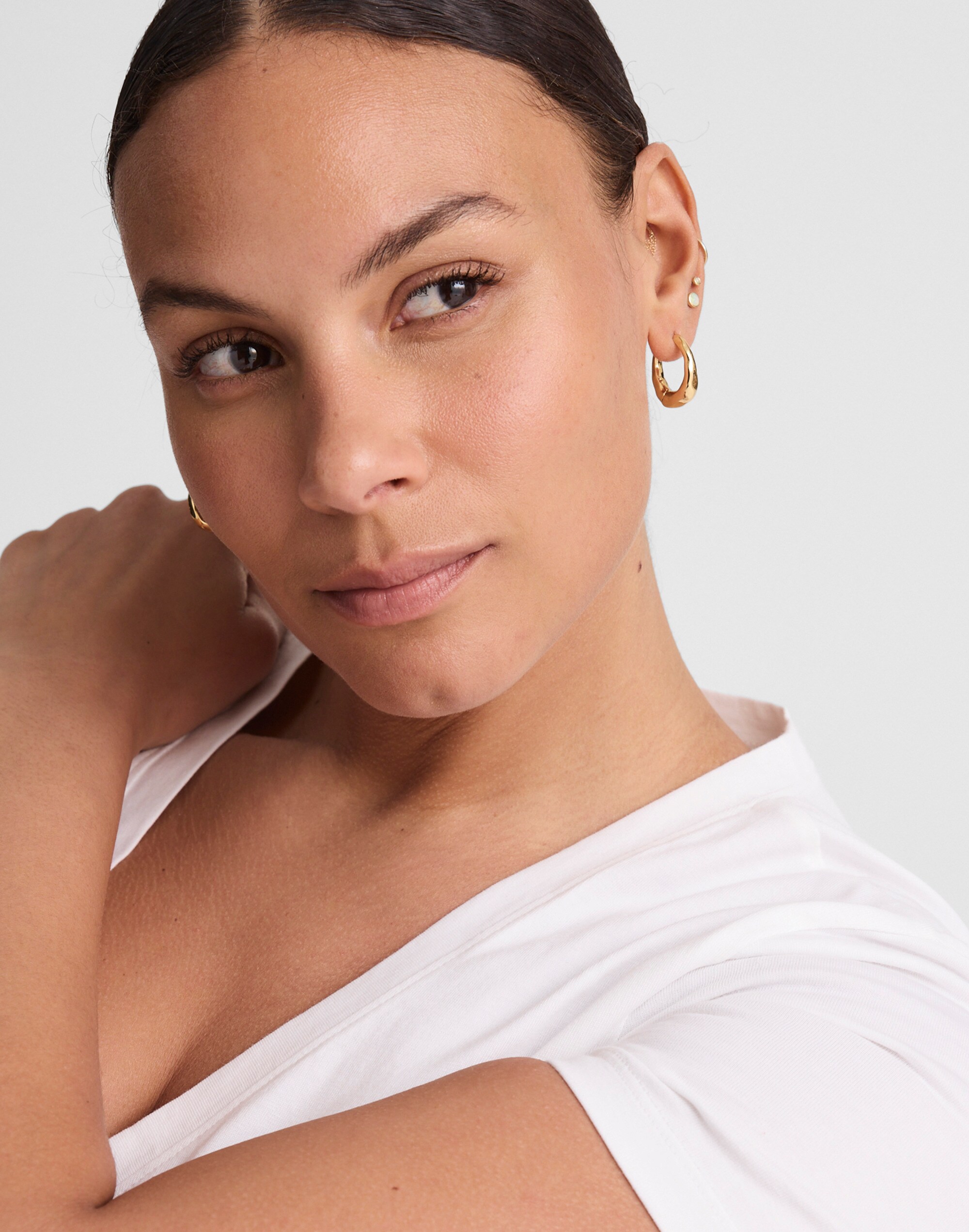 Hammered Puffy Small Huggie Hoop Earrings