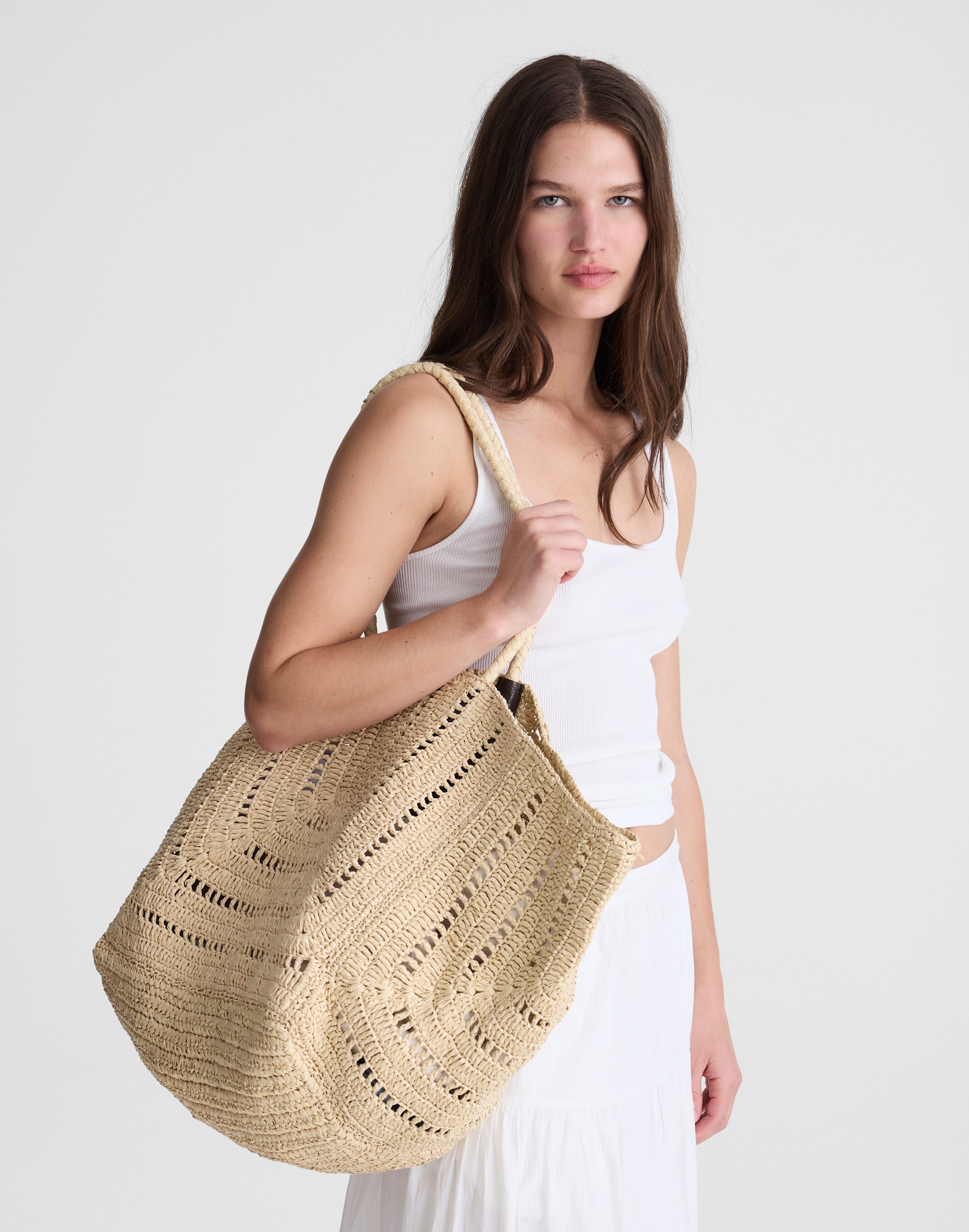 The Shopper Tote in Eyelet Raffia