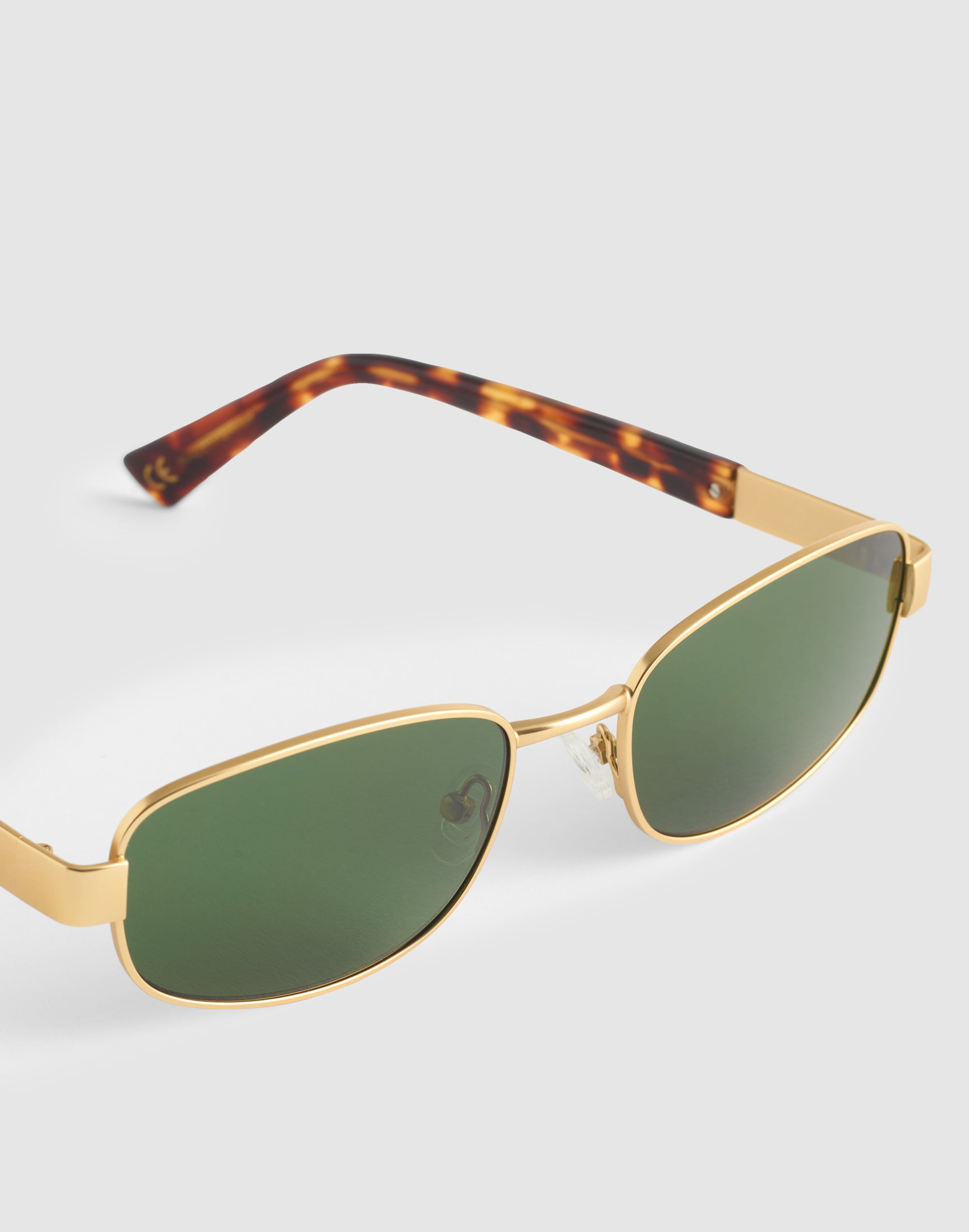 Madewell The Codi Rectangular Sunglasses In Gold
