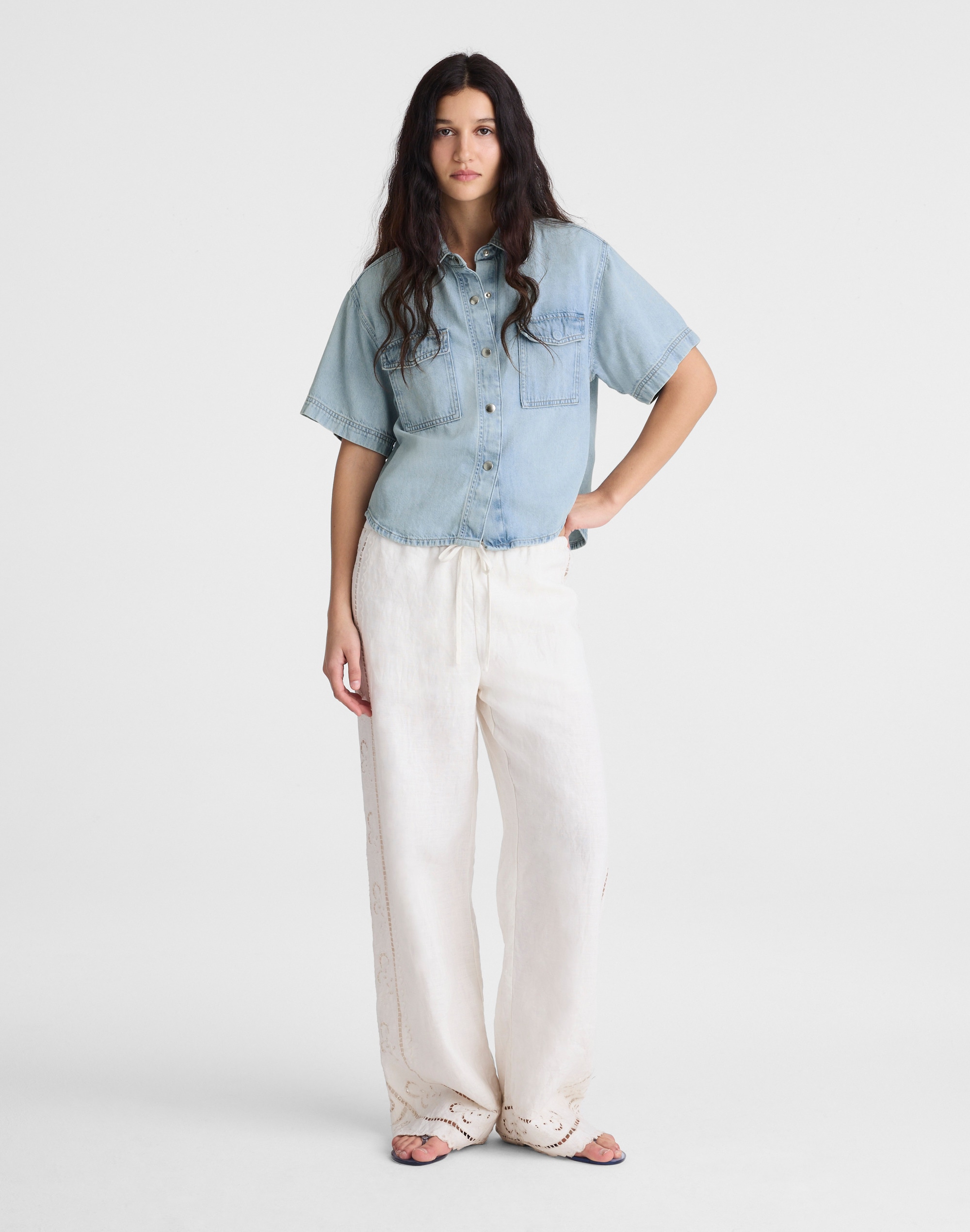 Airy Denim Utility-Pocket Shirt in Foster Wash