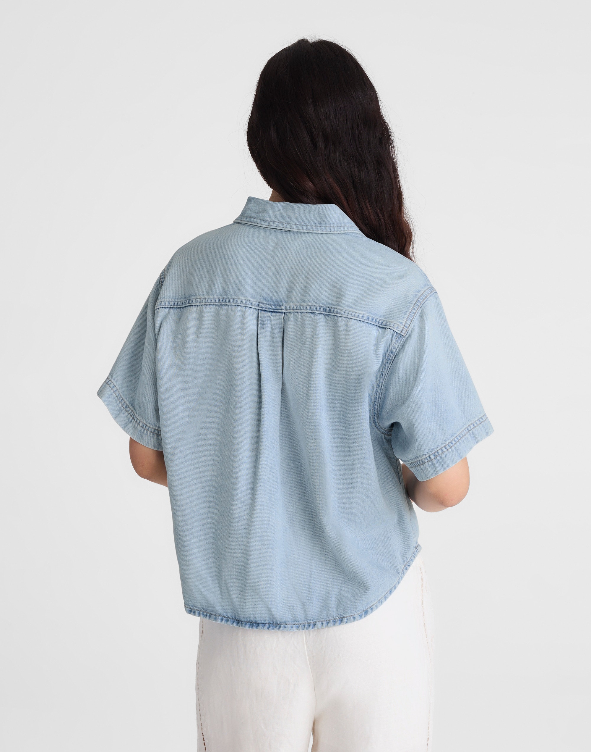Airy Denim Utility-Pocket Shirt in Foster Wash
