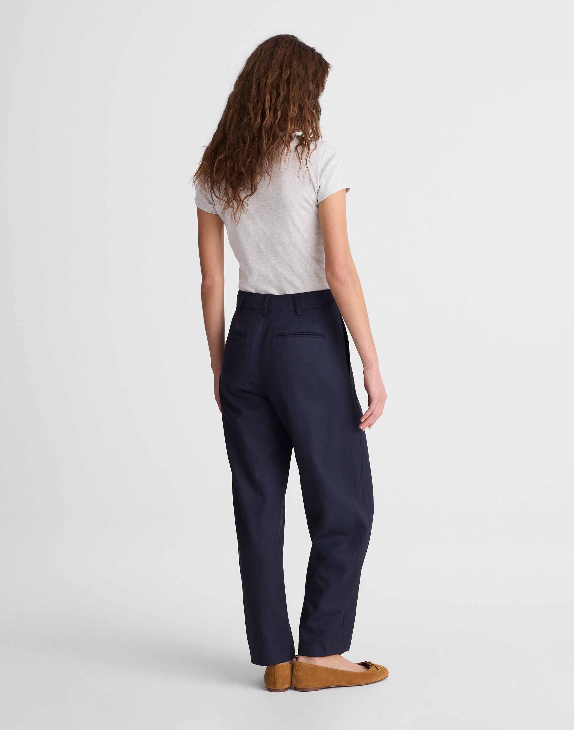 The Barrel-Leg Trouser in Drapey Twill