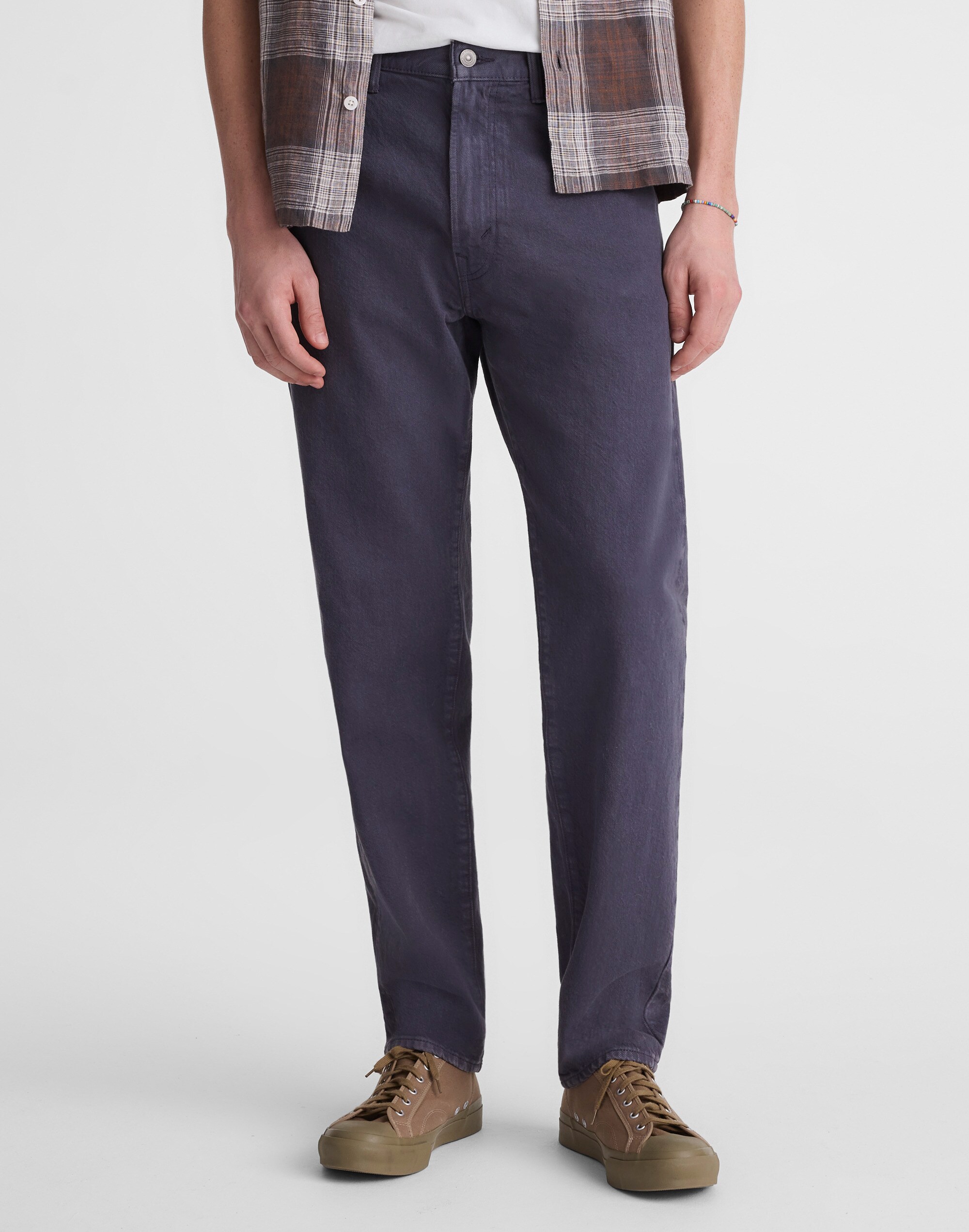 Relaxed Taper Jeans in Summerweight Denim