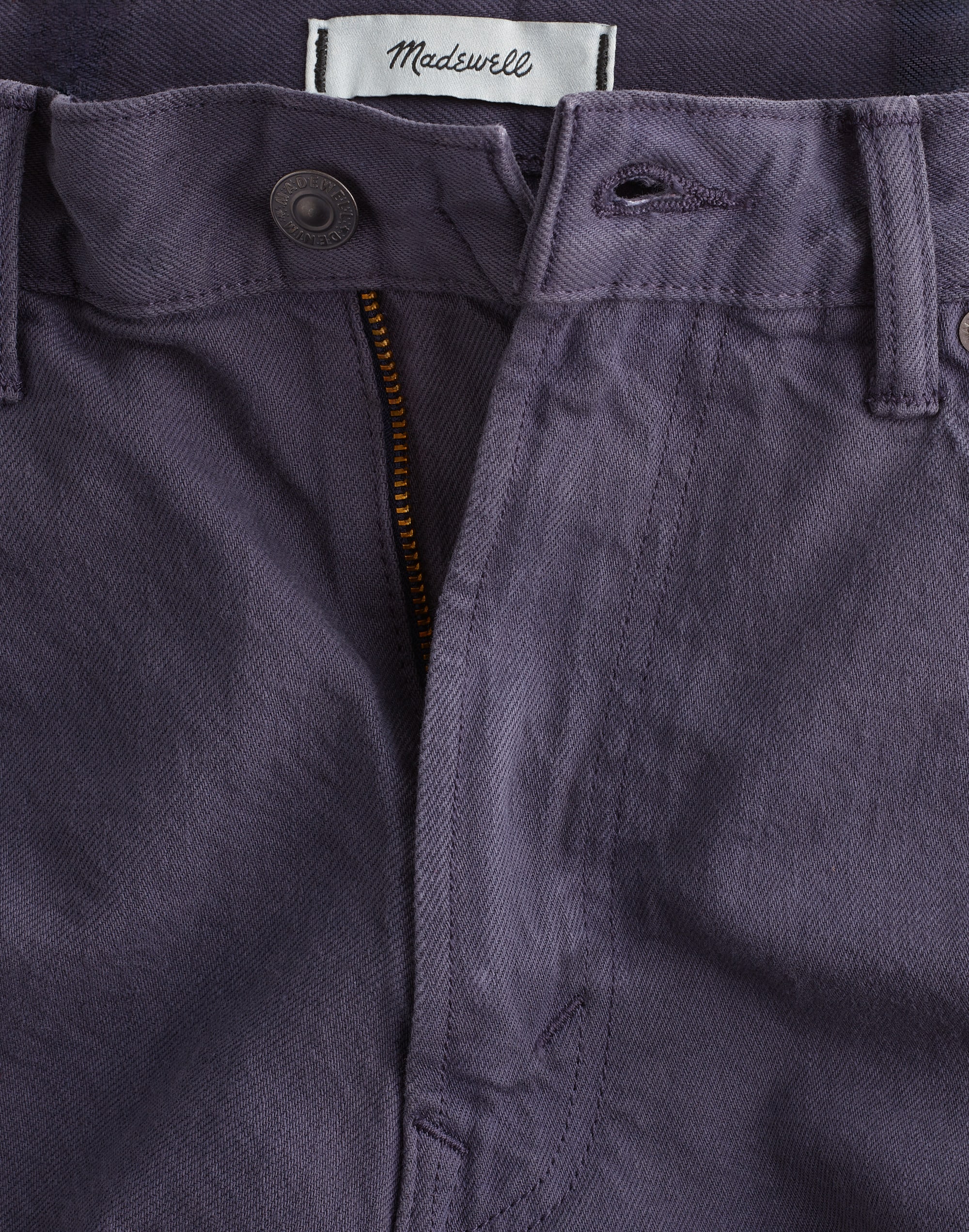 Relaxed Taper Jeans in Summerweight Denim