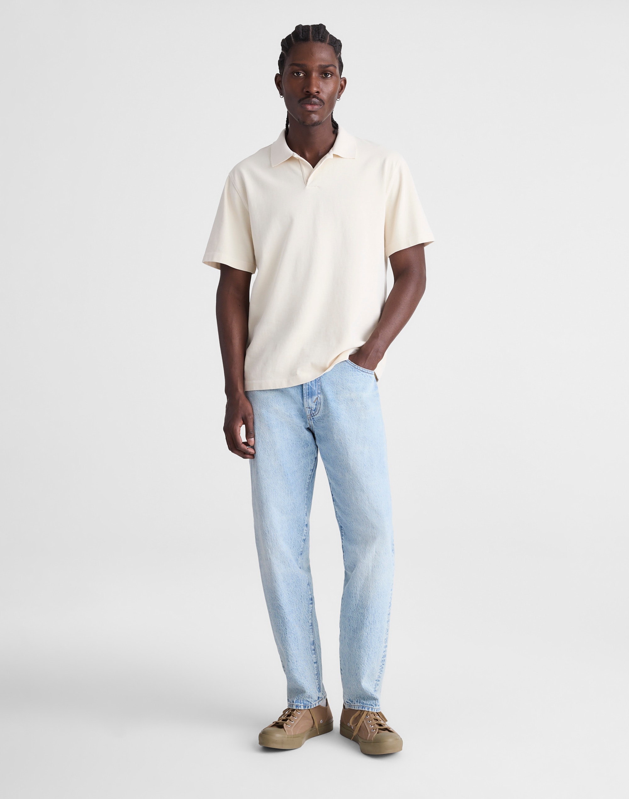Relaxed Taper Jeans in Summerweight Denim
