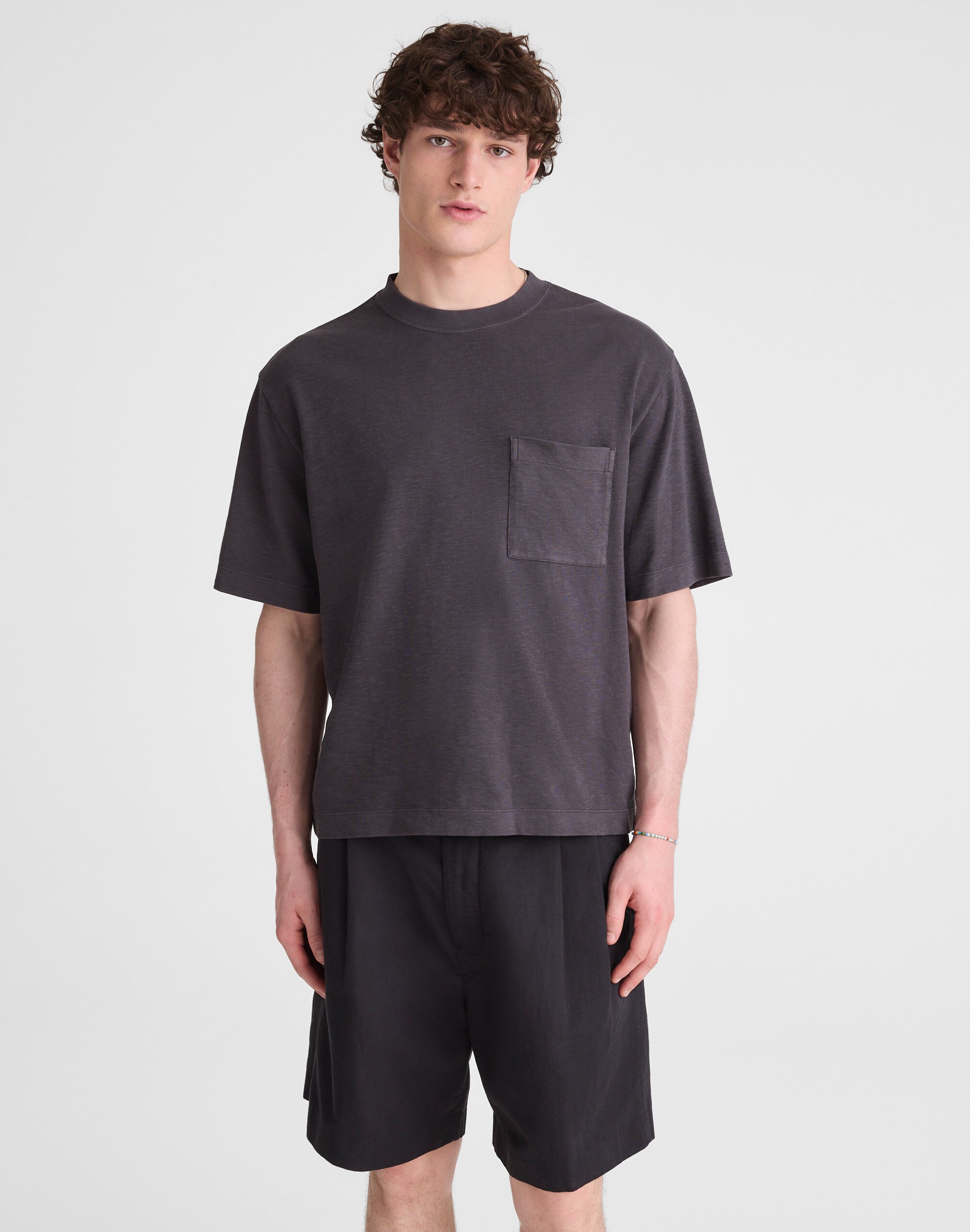 Double-Pleated Shorts in Meridian Linen Blend