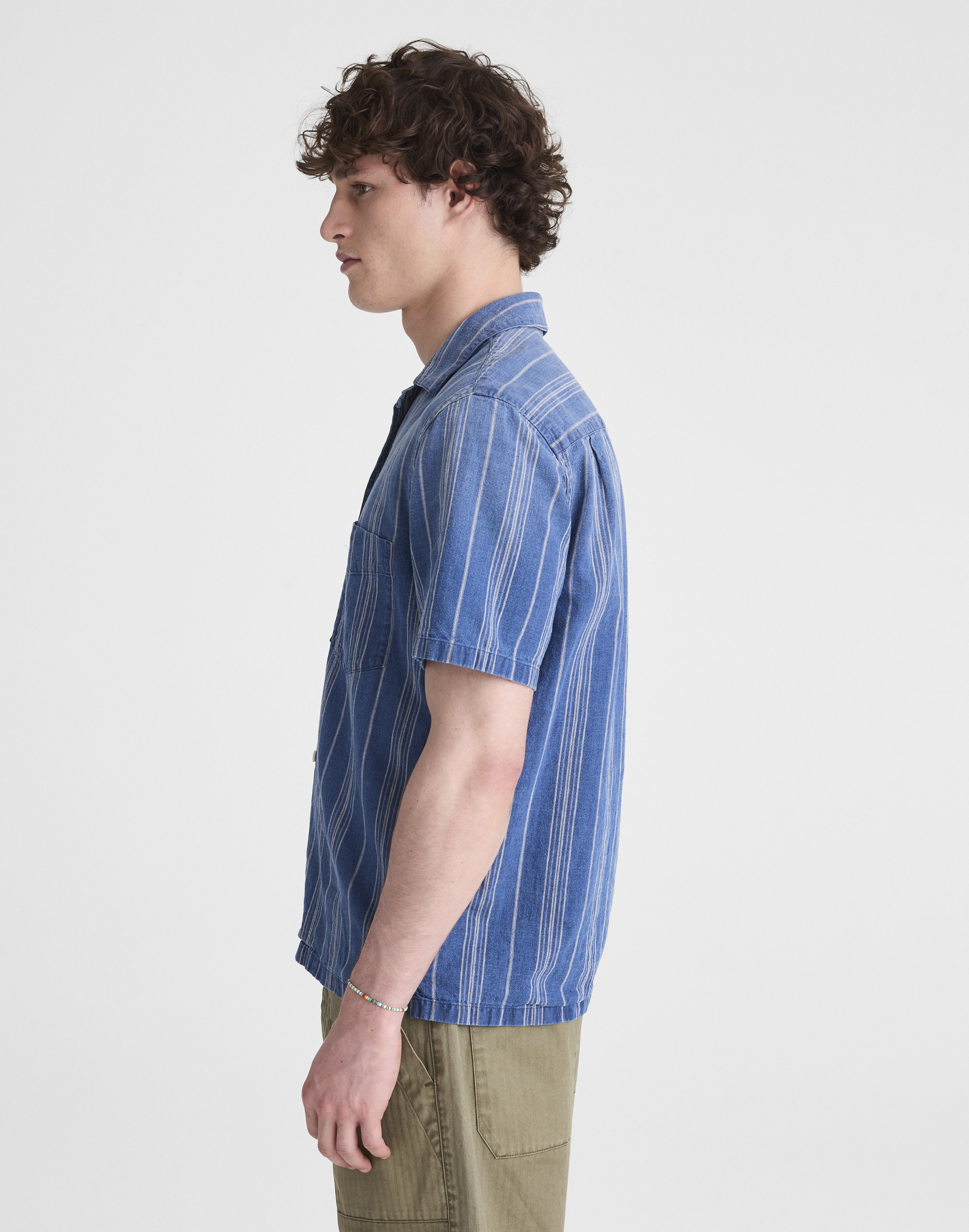 The Short-Sleeve Camp Shirt in Indigo Linen-Cotton Blend