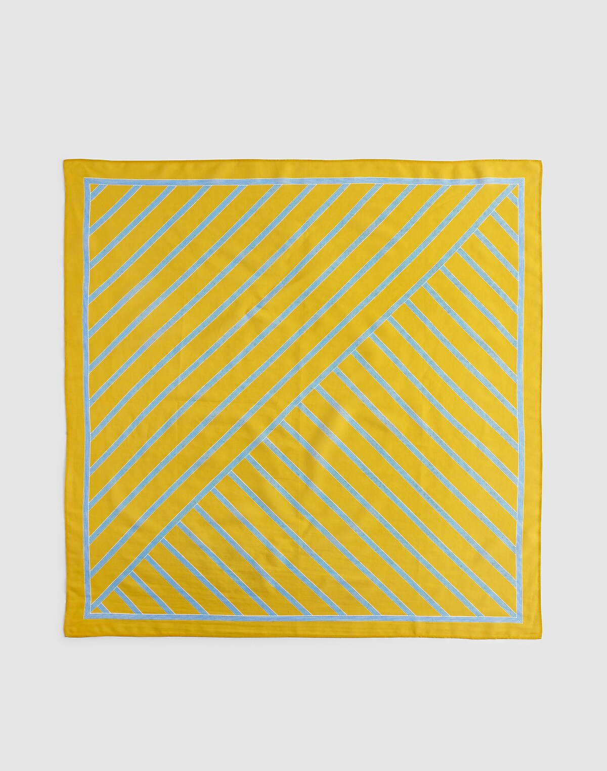 Medium Bandana in Cotton