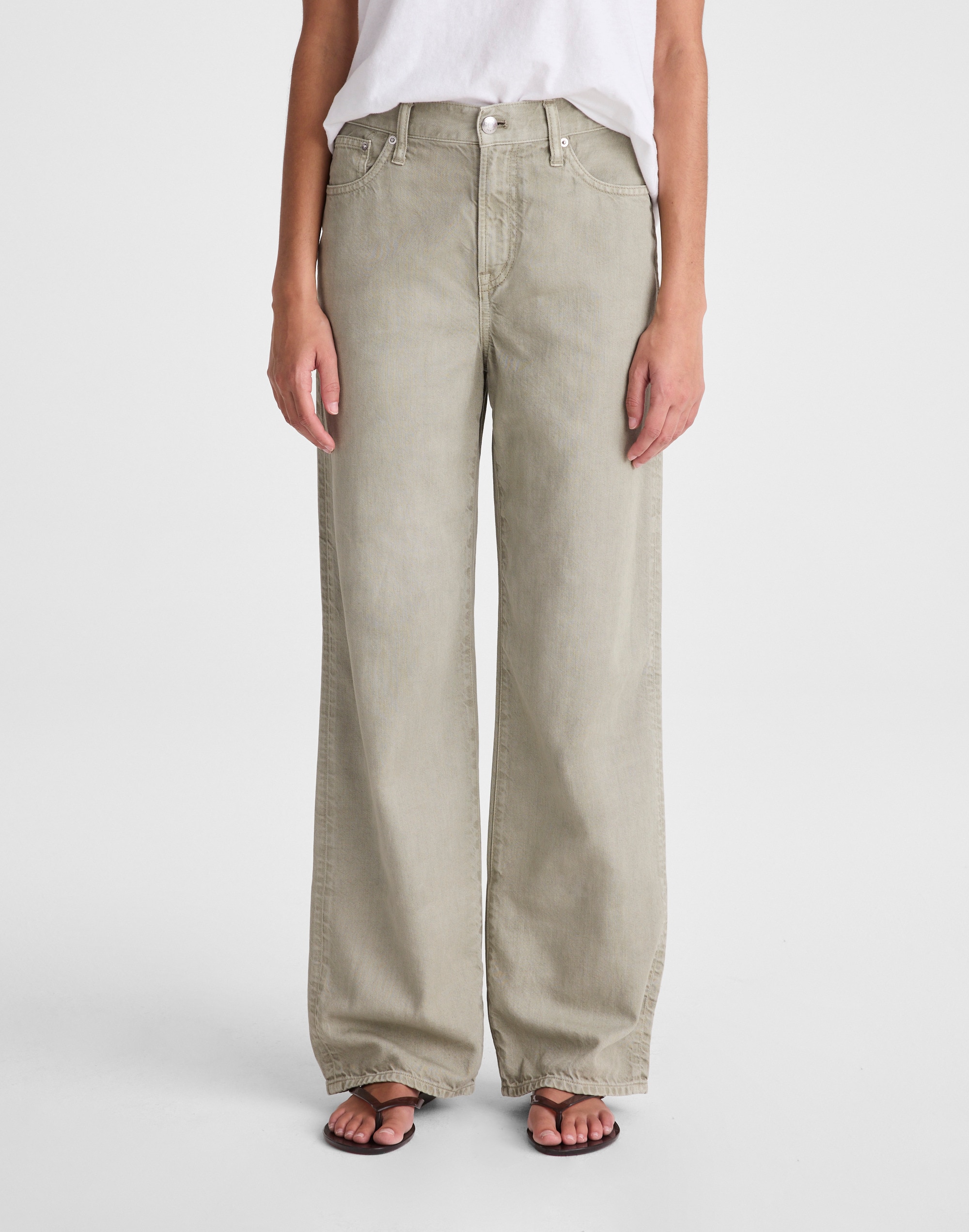 The Perfect Vintage Wide-Leg Jean in Airy Denim