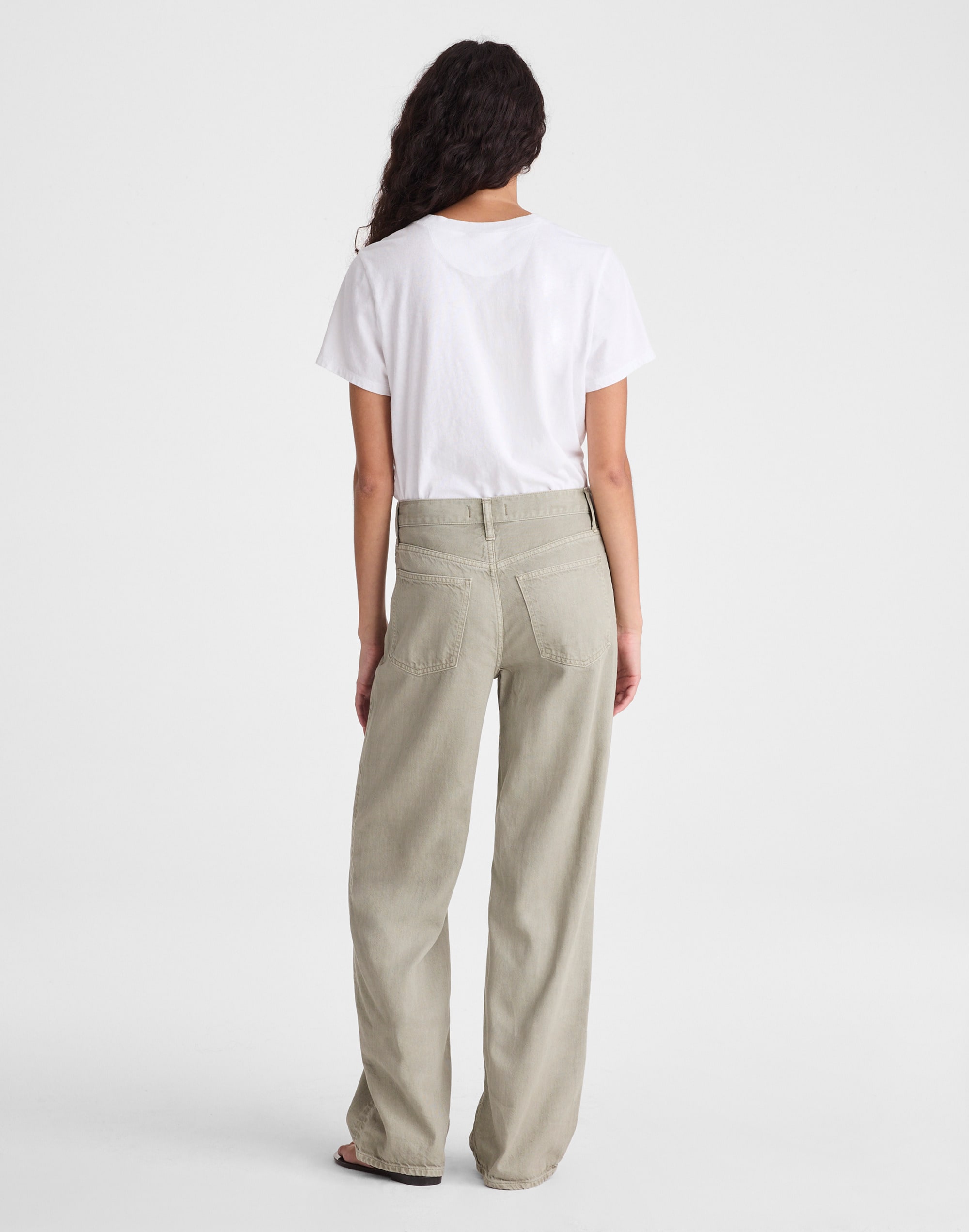 The Perfect Vintage Wide-Leg Jean in Airy Denim
