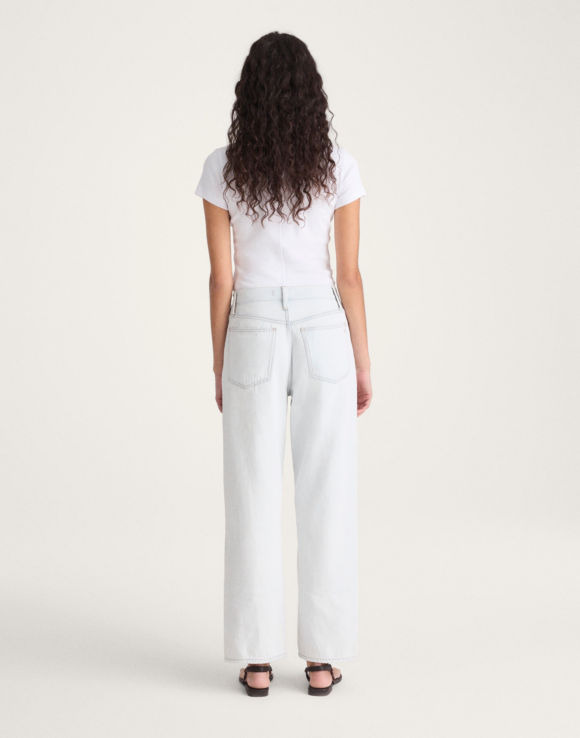 The Perfect Vintage Wide-Leg Crop Jean in Airy Denim