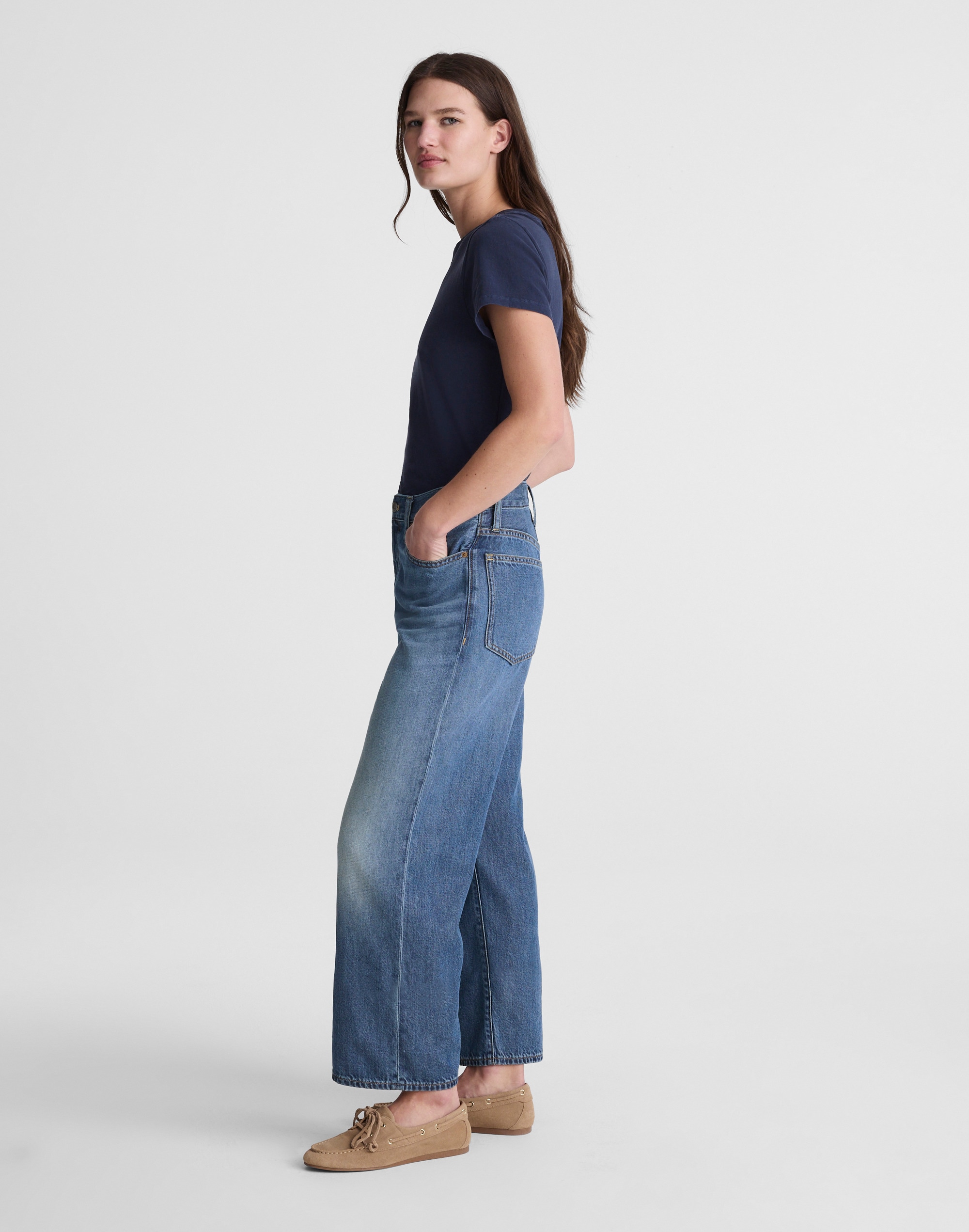 The Perfect Vintage Wide-Leg Crop Jean in Airy Denim