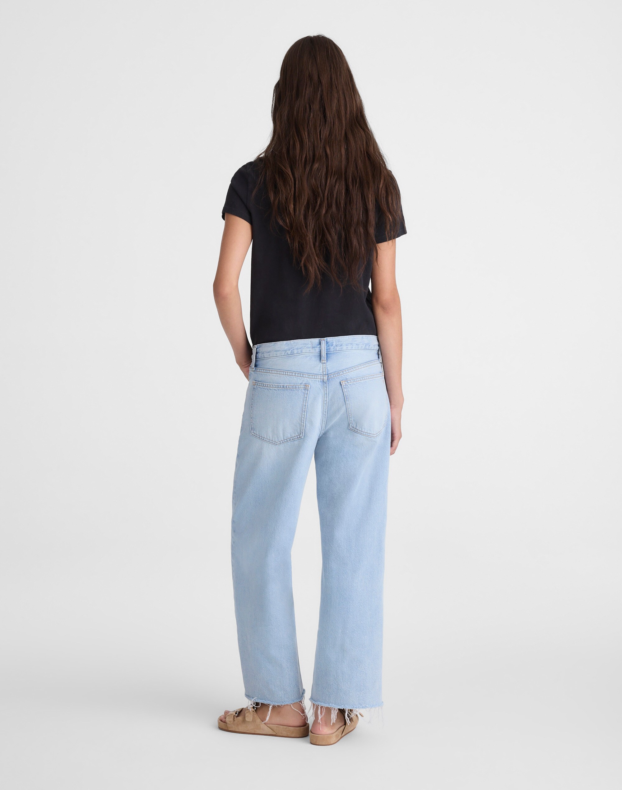 Low-Slung Baggy Crop Jeans in Foster Wash