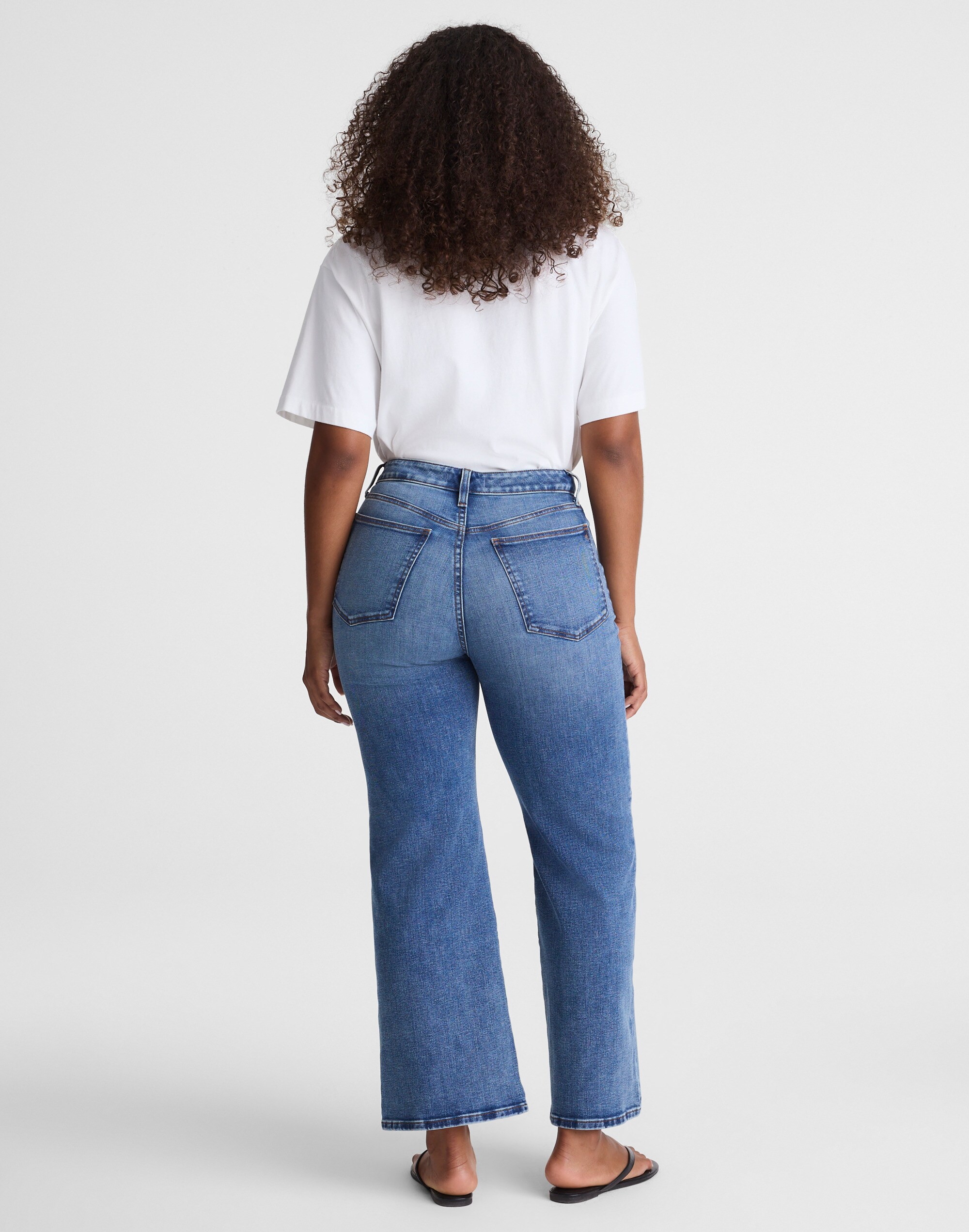 The Curvy Wide-Leg Crop Jean in Super Stretch Denim