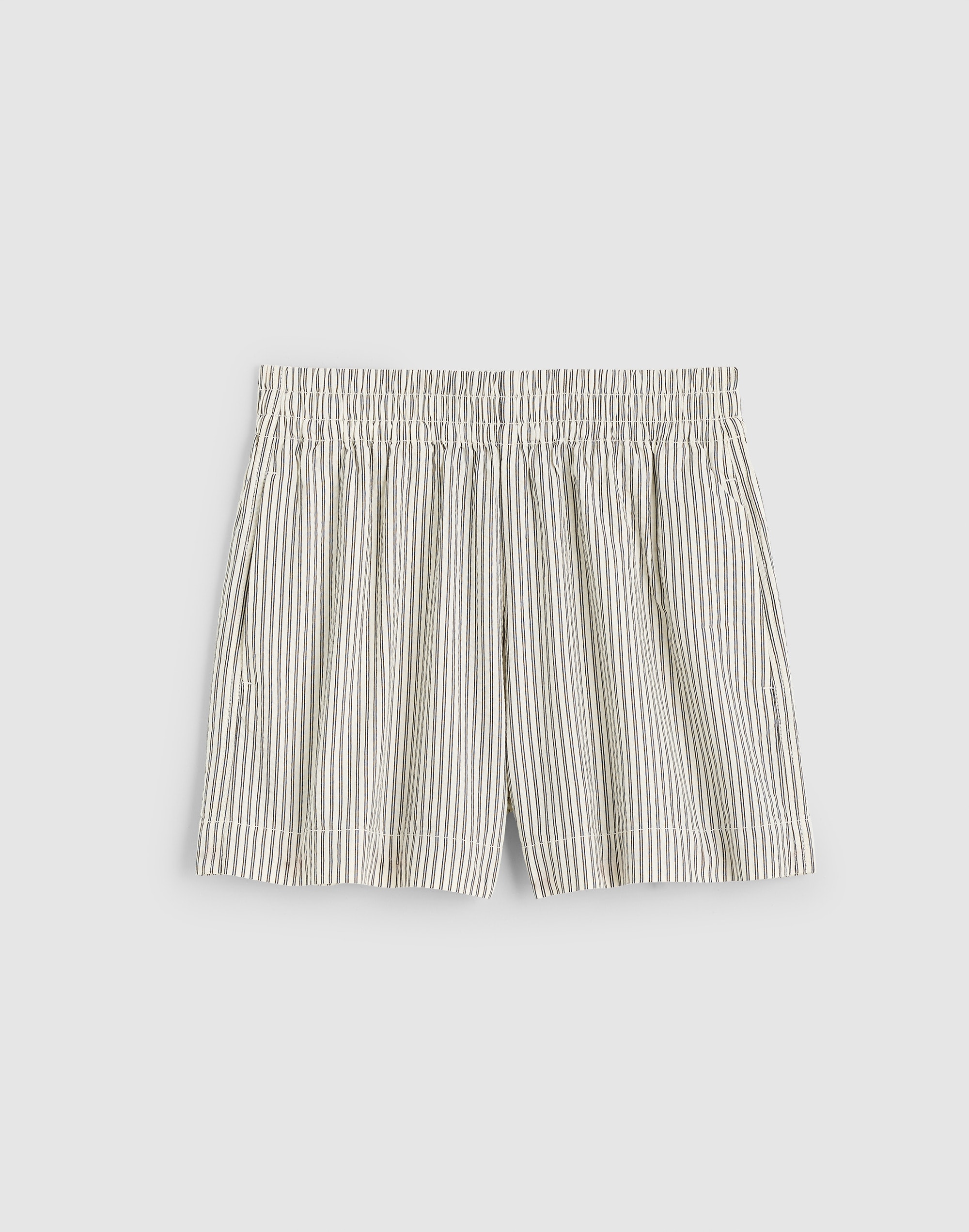 Pull-On Shorts in Seersucker