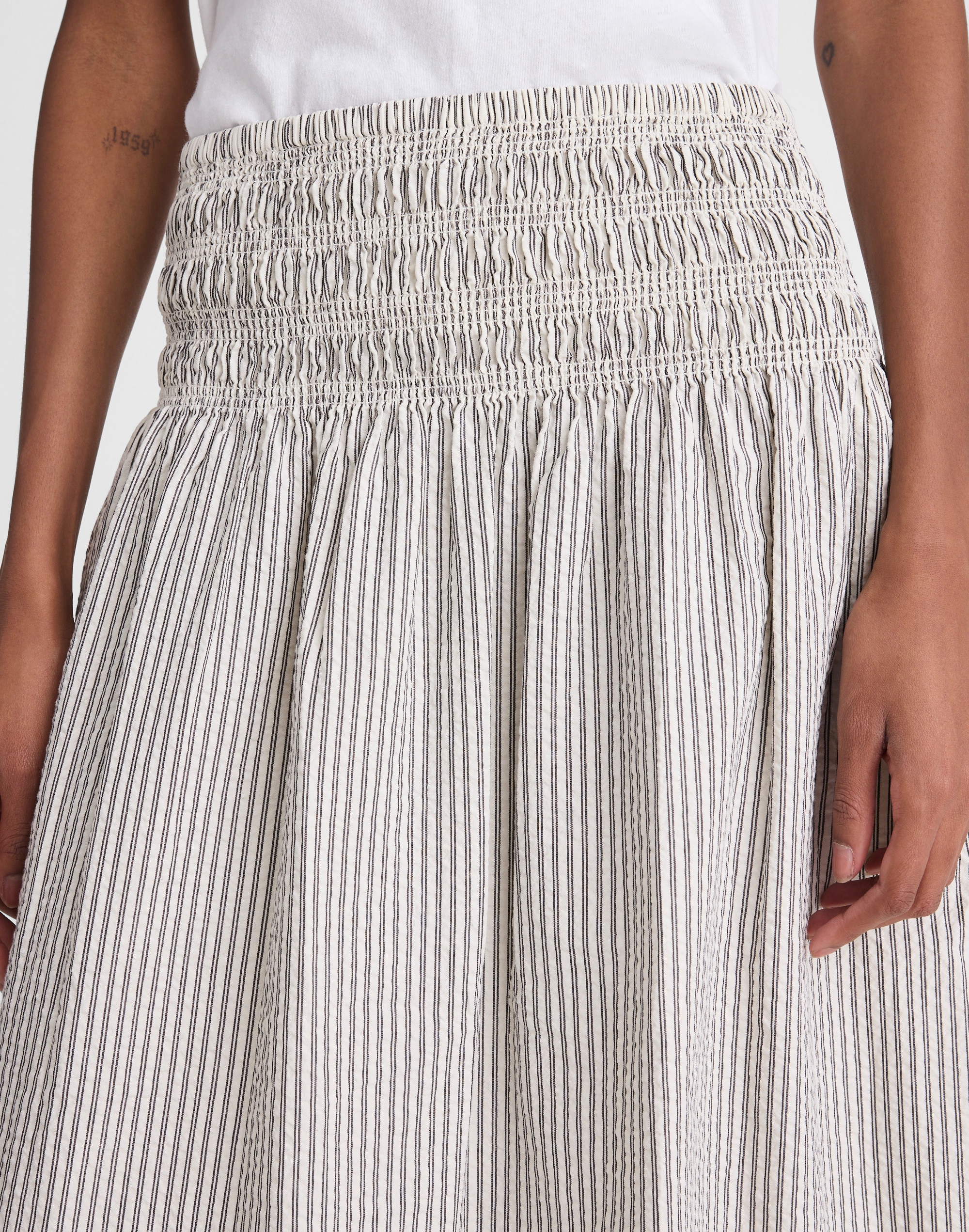 Sophia Midi Skirt in Seersucker