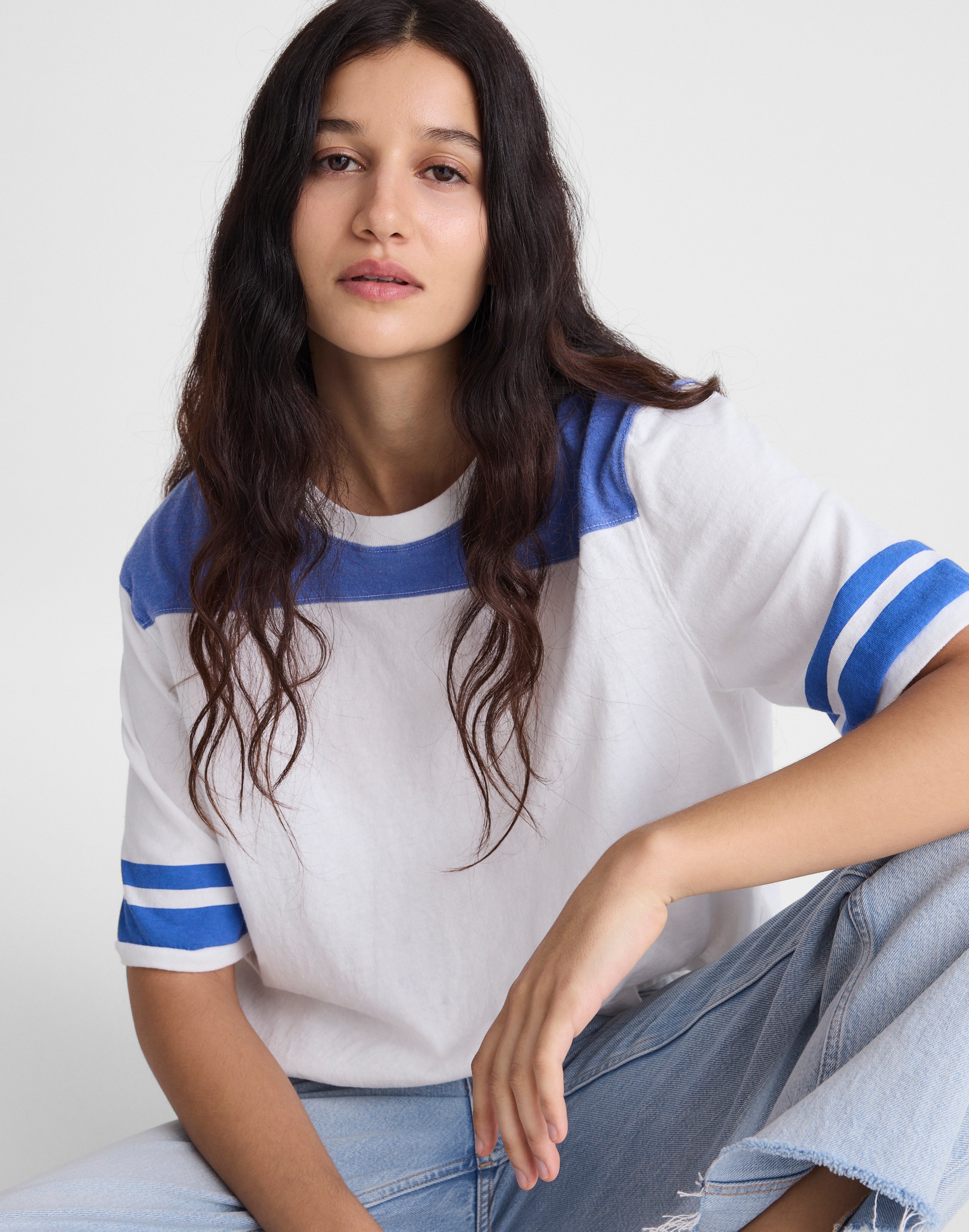 the relaxed varsity tee in vintage jersey