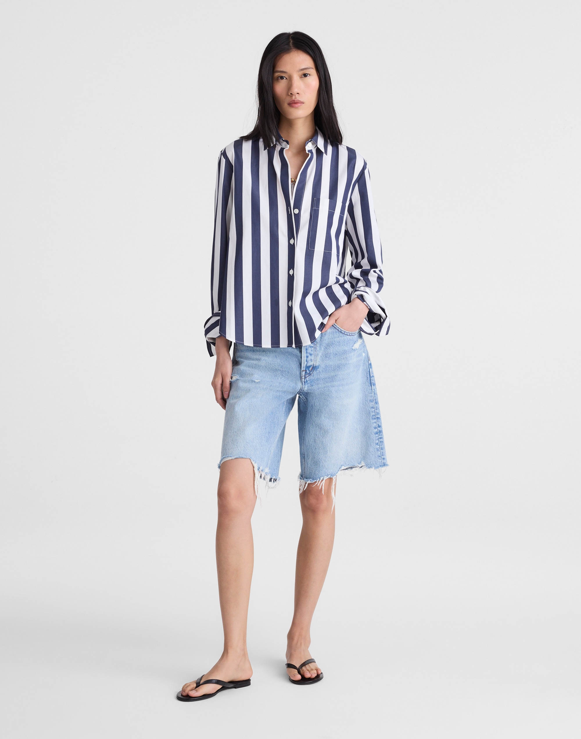 The Signature Y-Neck Shirt in Poplin