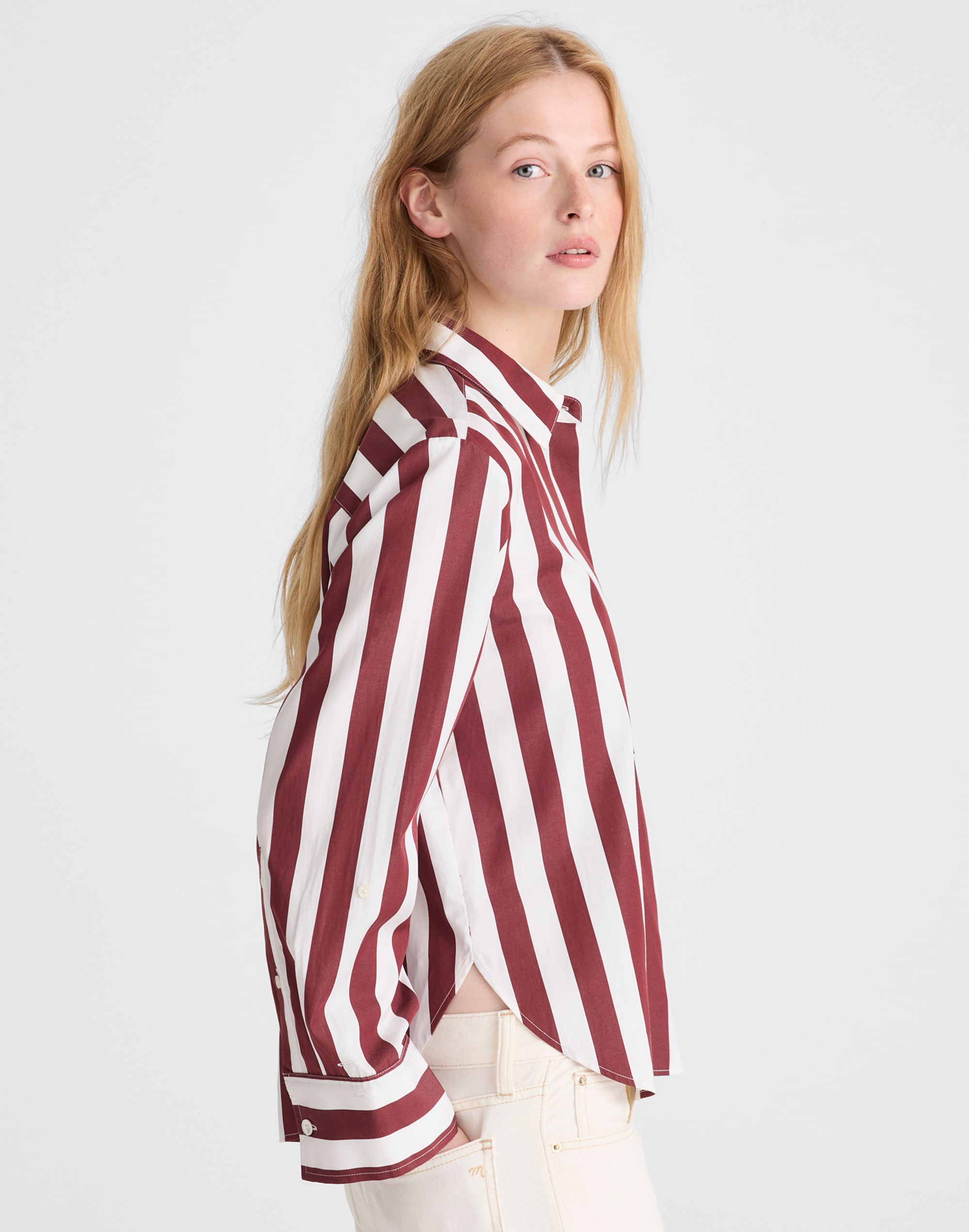 The Signature Y-Neck Shirt in Poplin