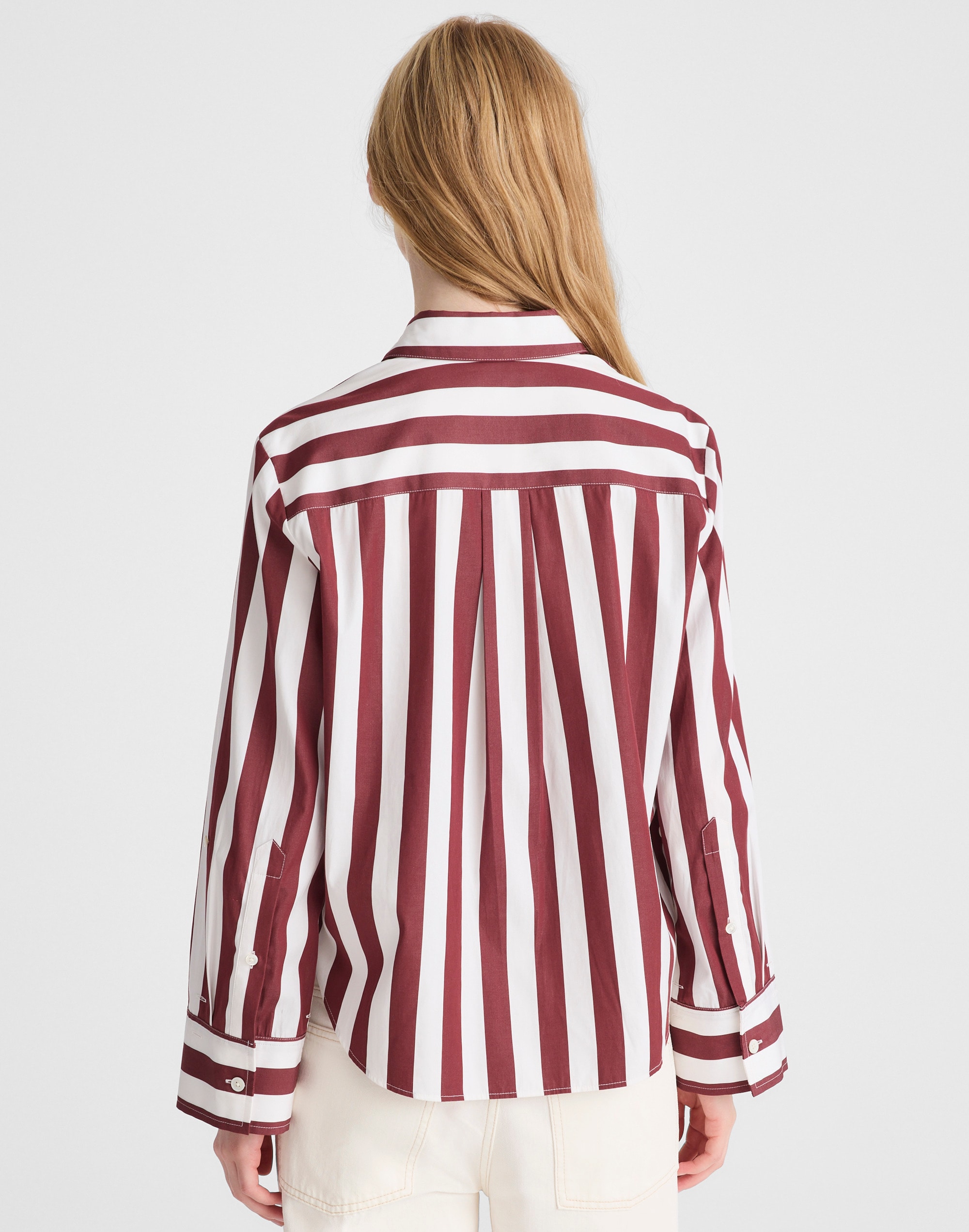 The Signature Y-Neck Shirt in Poplin