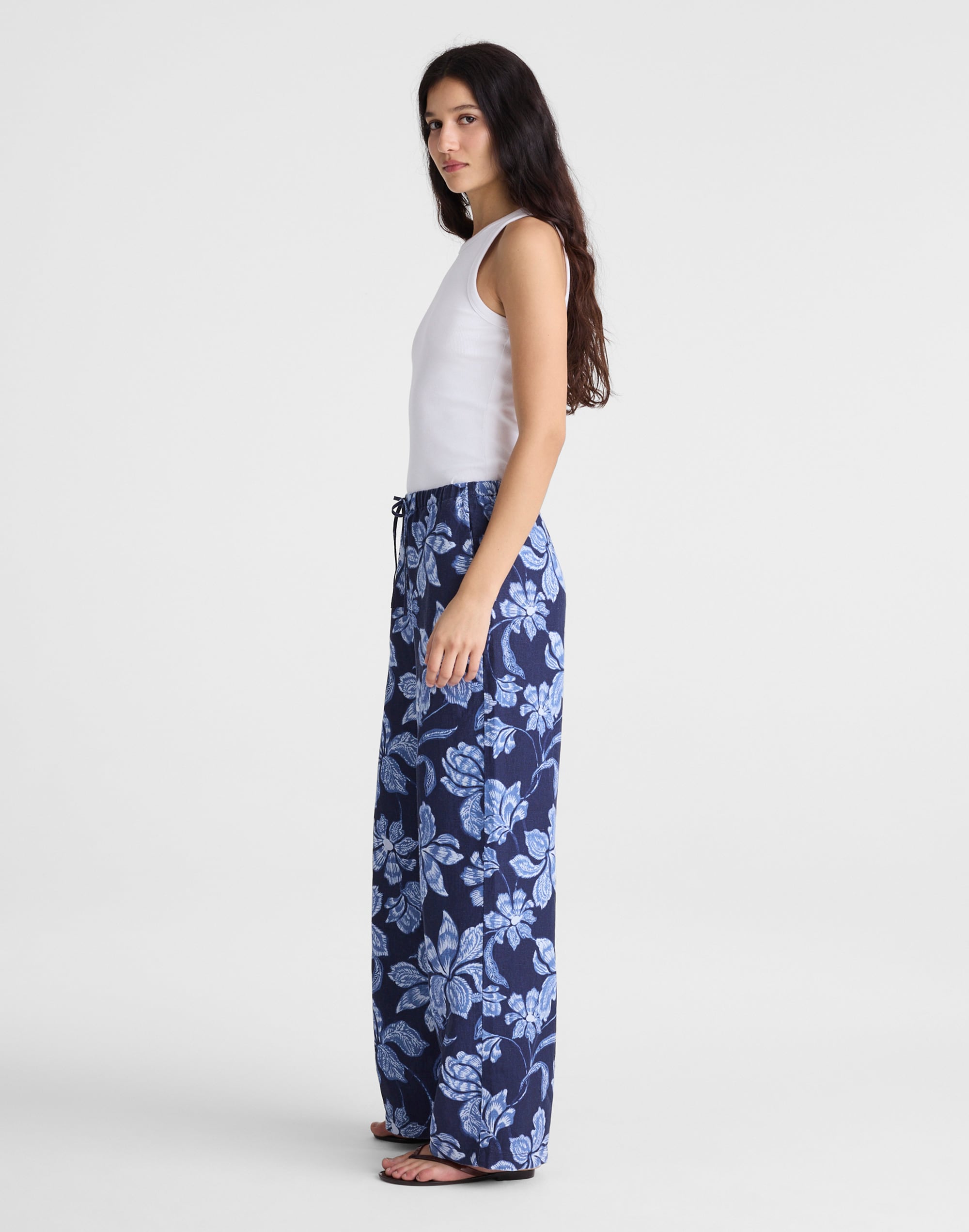 Pull-On Pants in 100% Linen