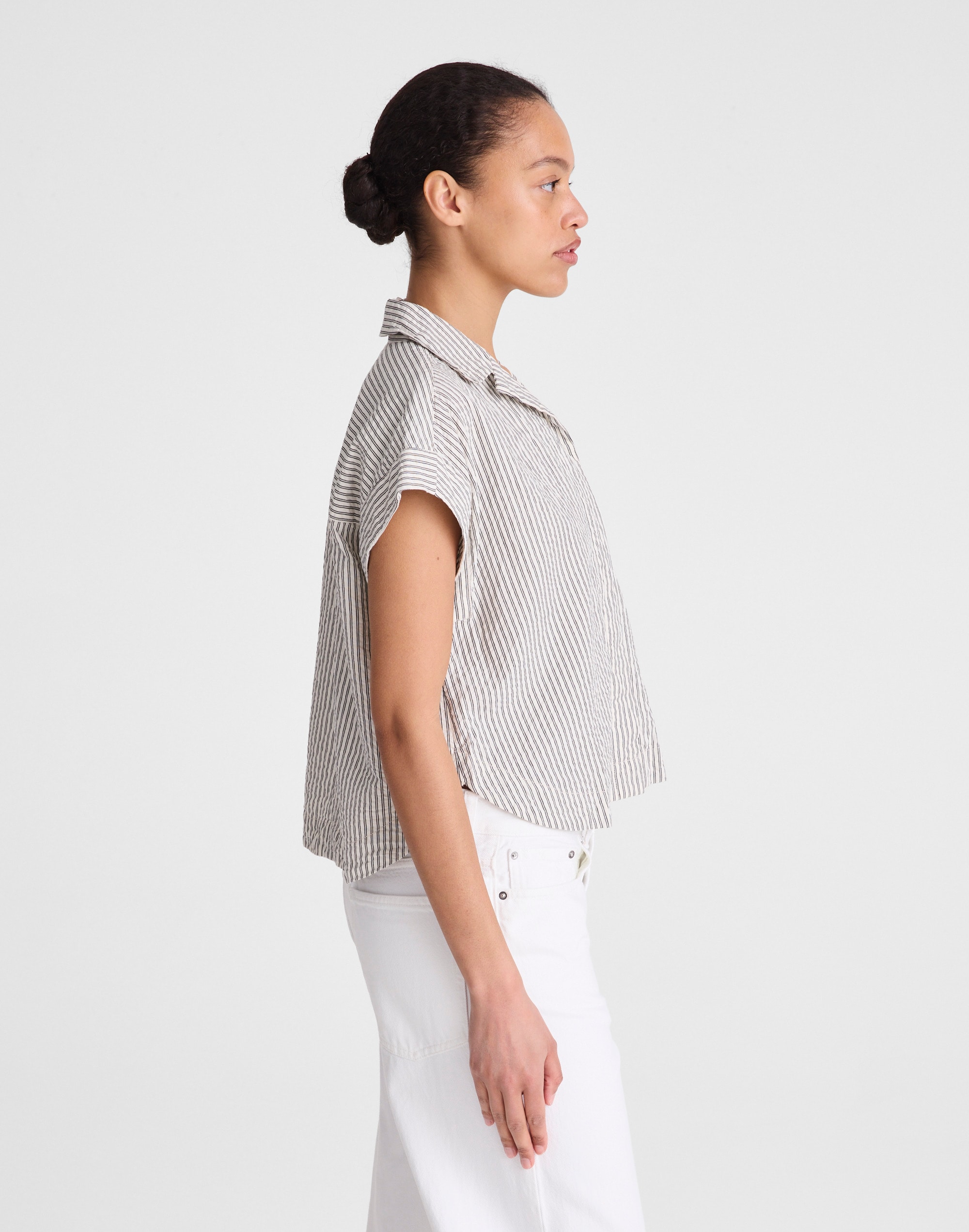 Notch-Collar Popover Shirt in Seersucker