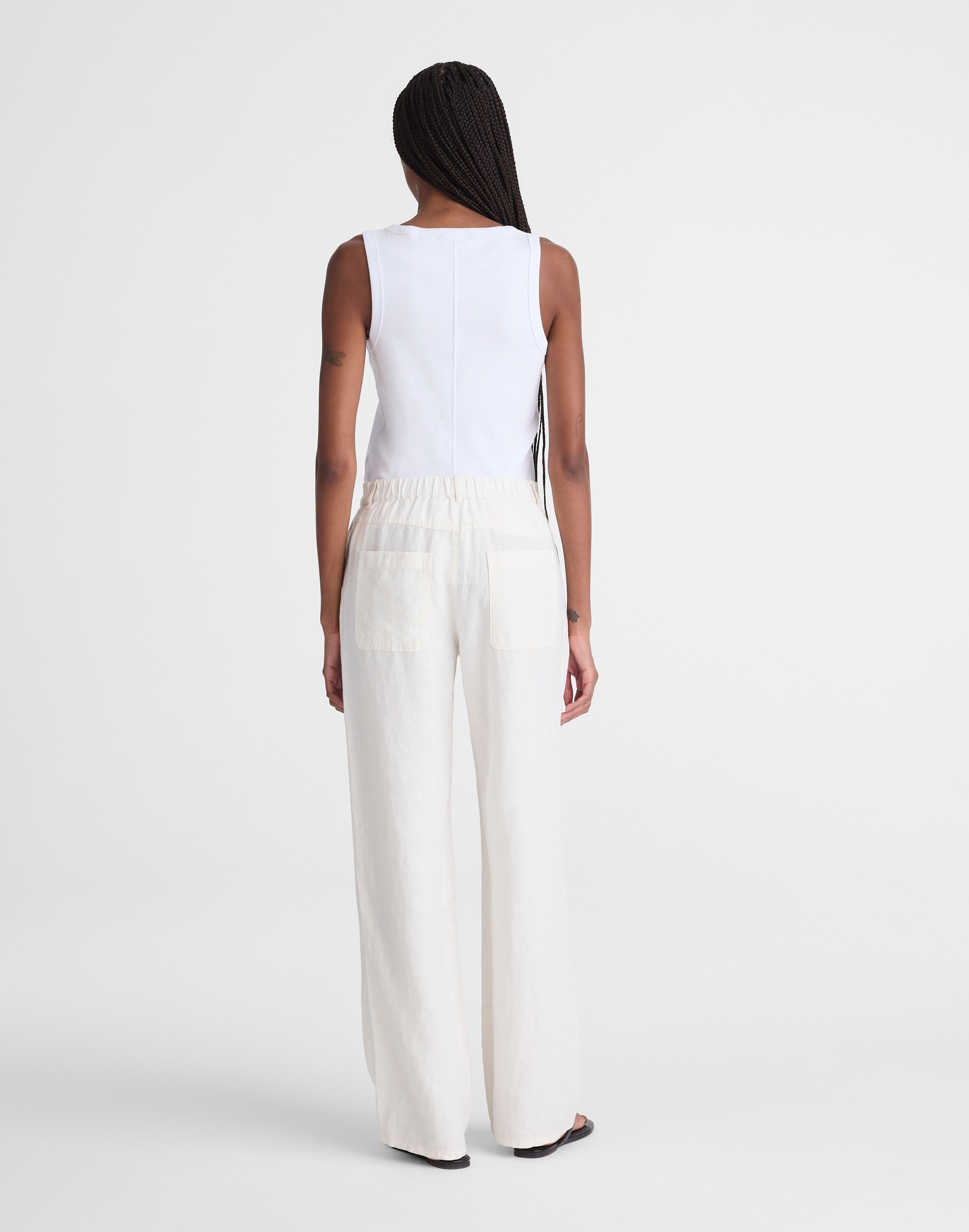 The Zoe Relaxed Straight Pant in 100% Linen